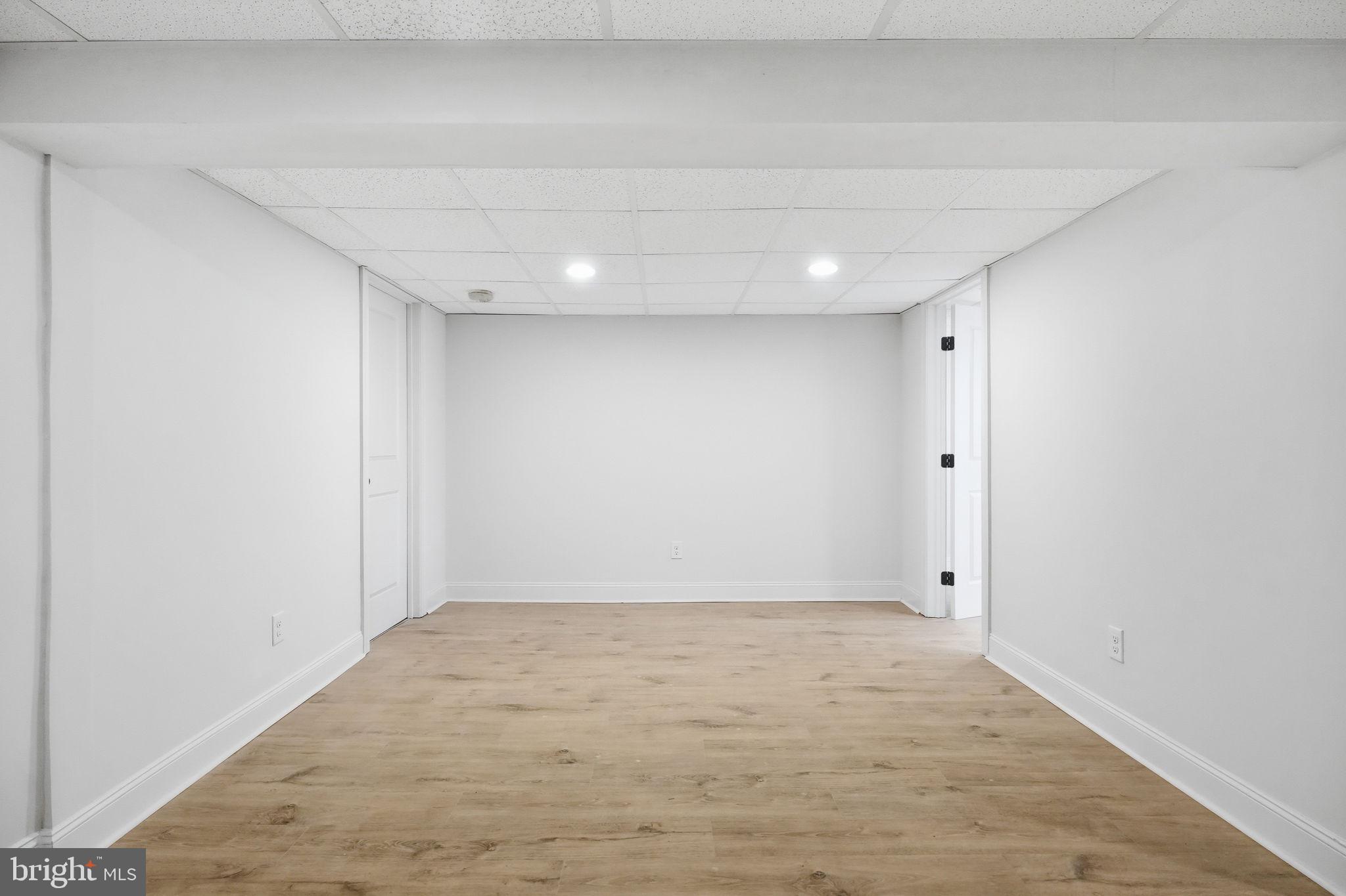 YORKTOWN CROSSING - Residential