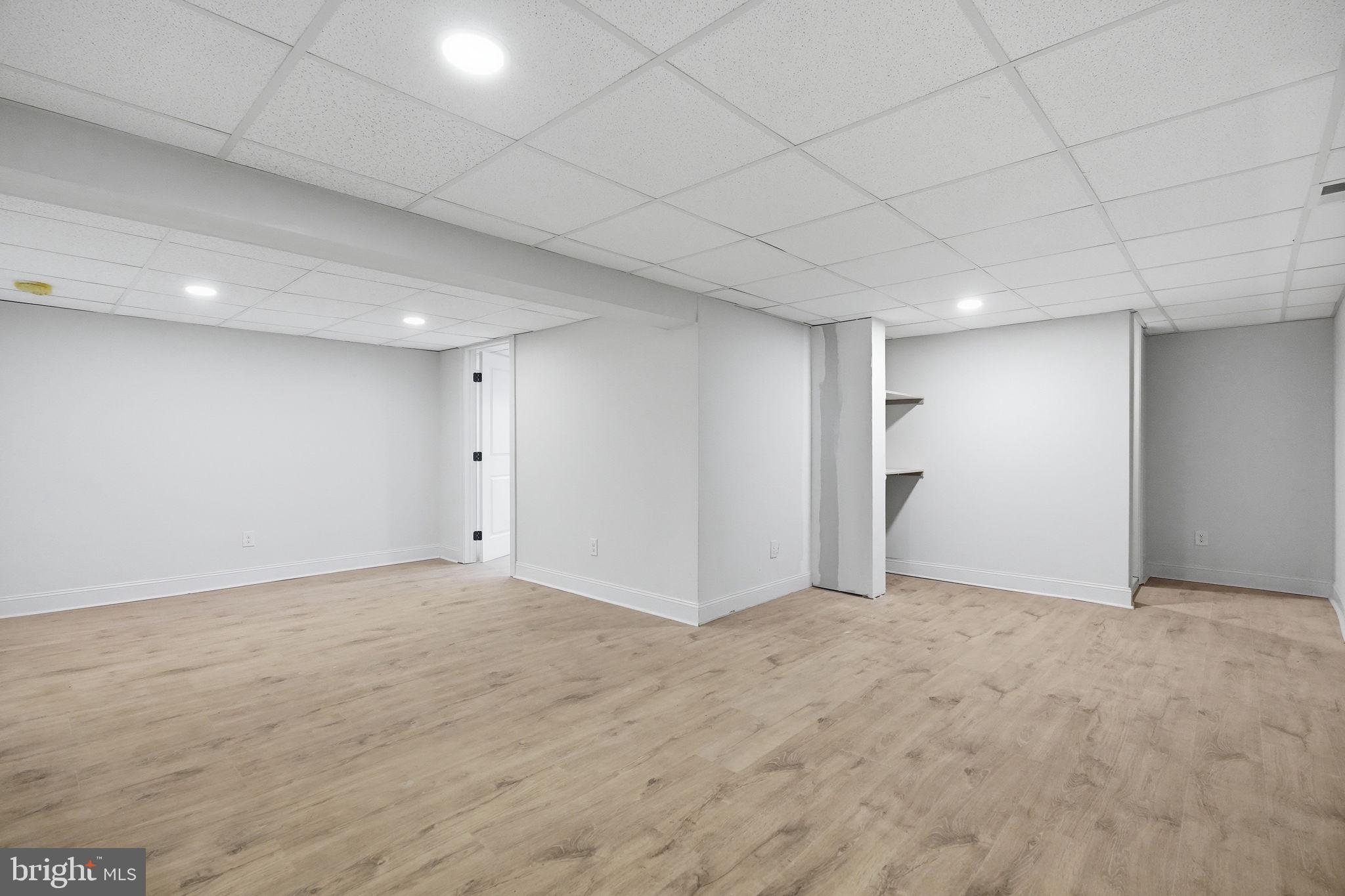 YORKTOWN CROSSING - Residential