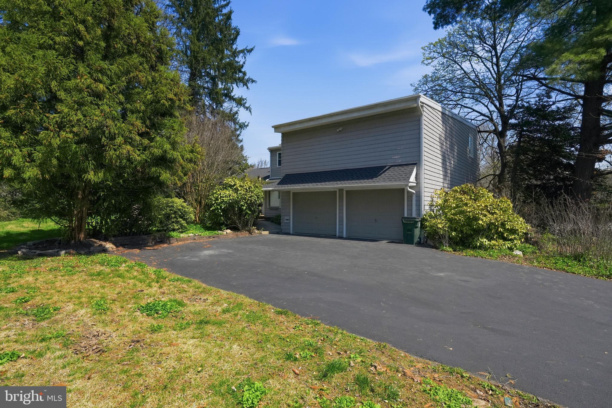 YORKTOWN CROSSING - Residential