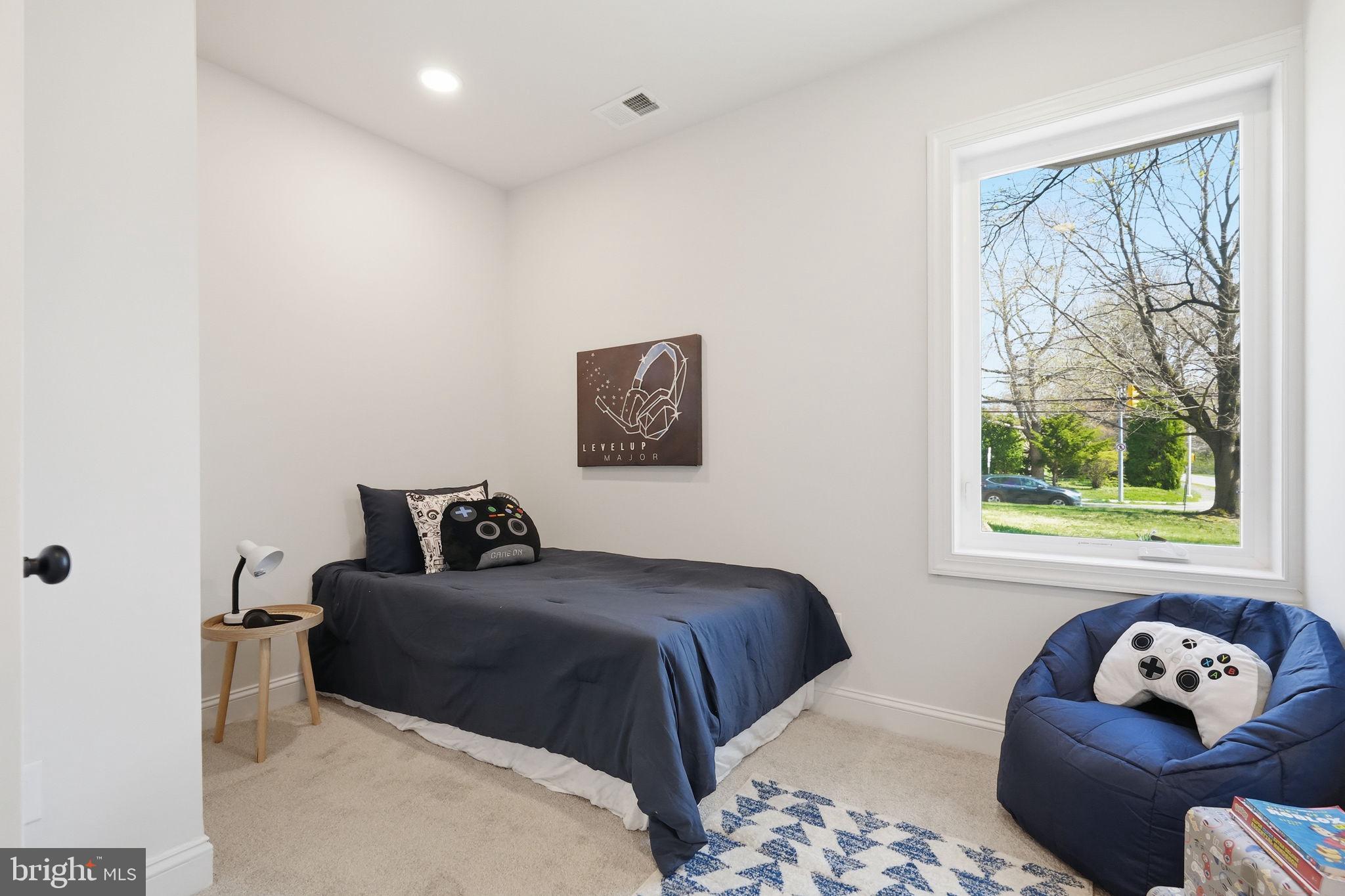 YORKTOWN CROSSING - Residential