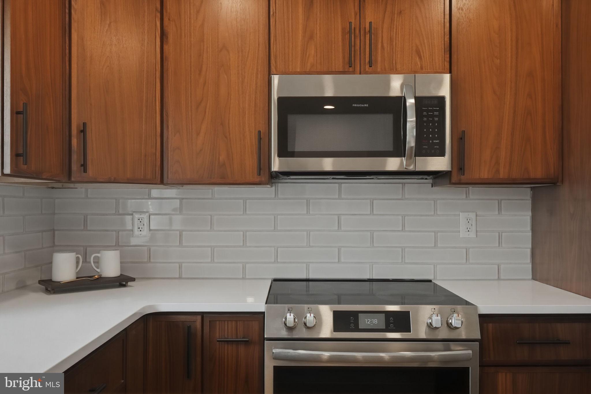 YORKTOWN CROSSING - Residential