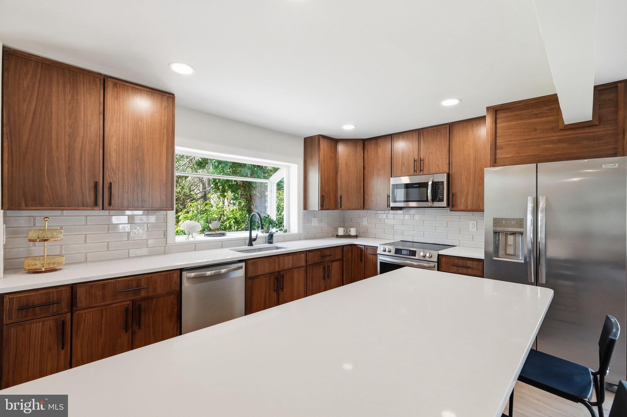 YORKTOWN CROSSING - Residential