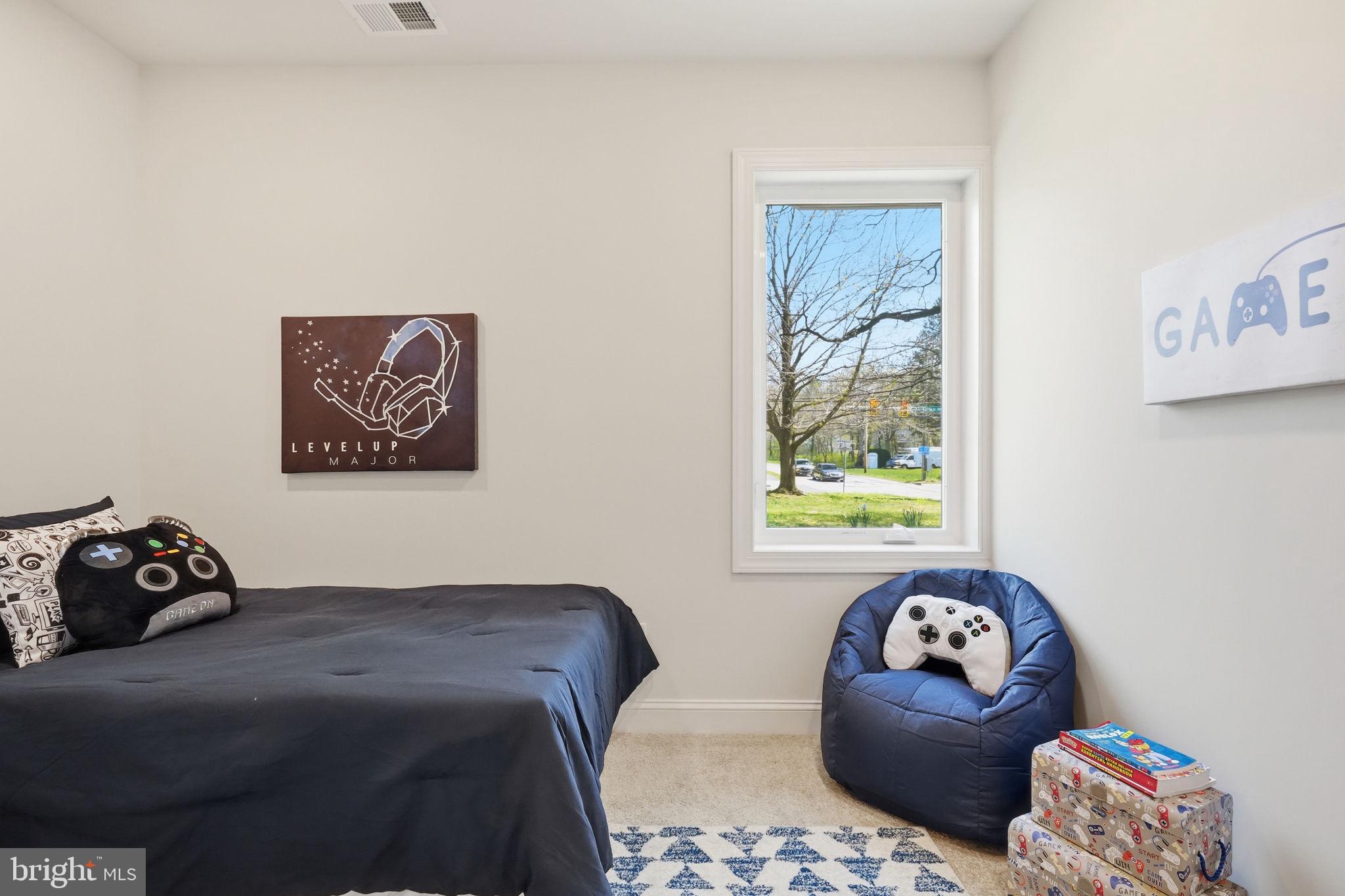 YORKTOWN CROSSING - Residential