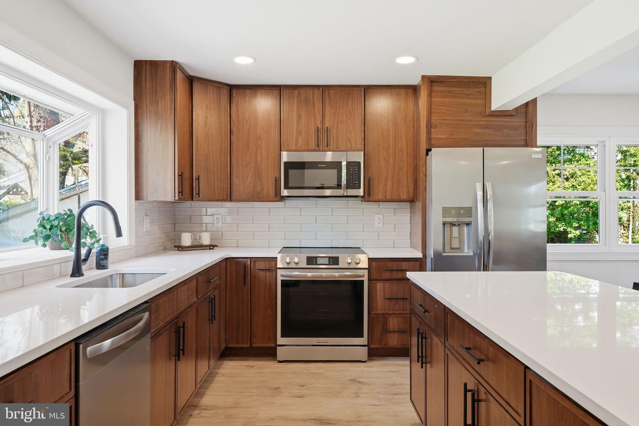 YORKTOWN CROSSING - Residential