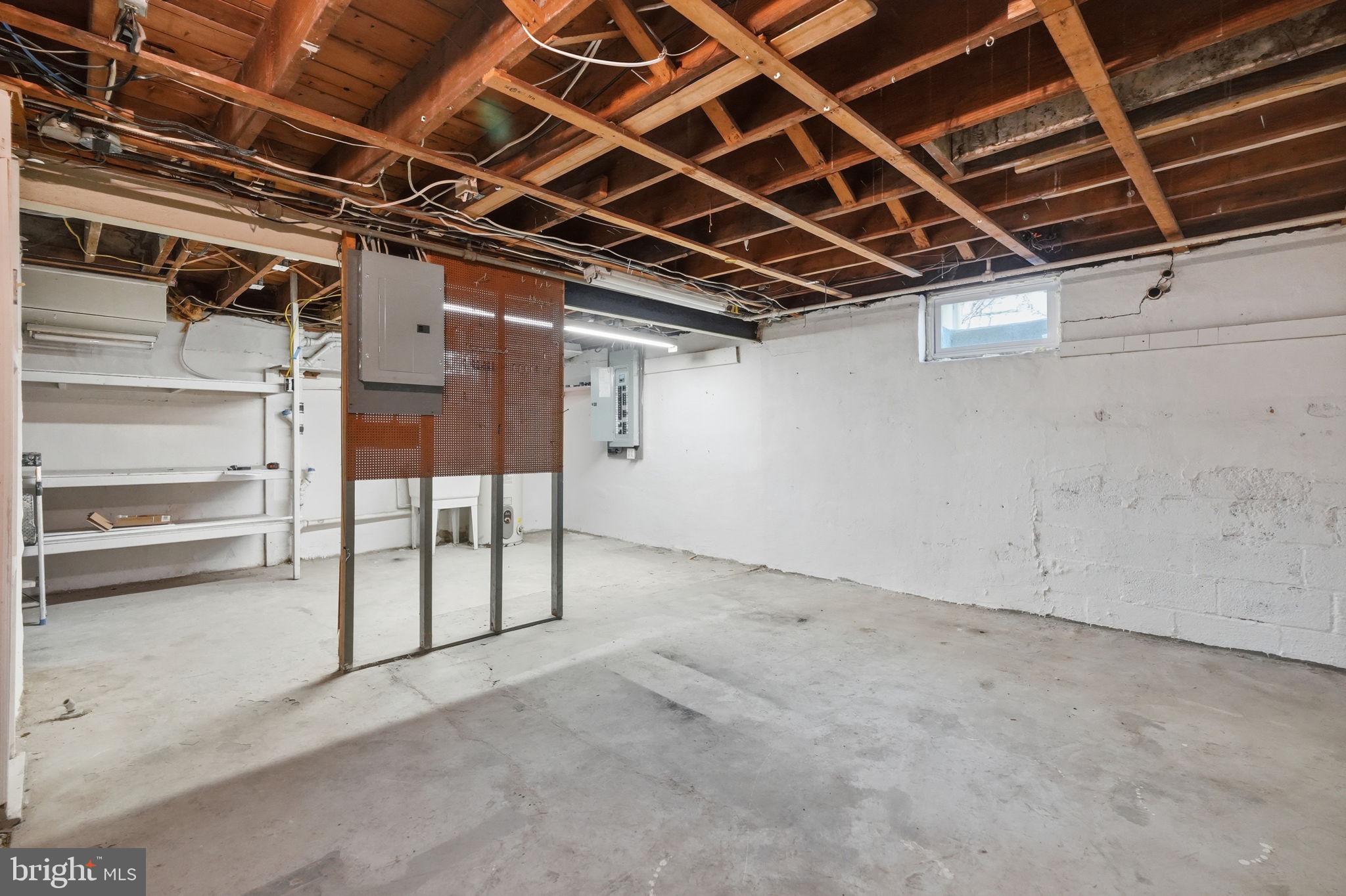 YORKTOWN CROSSING - Residential