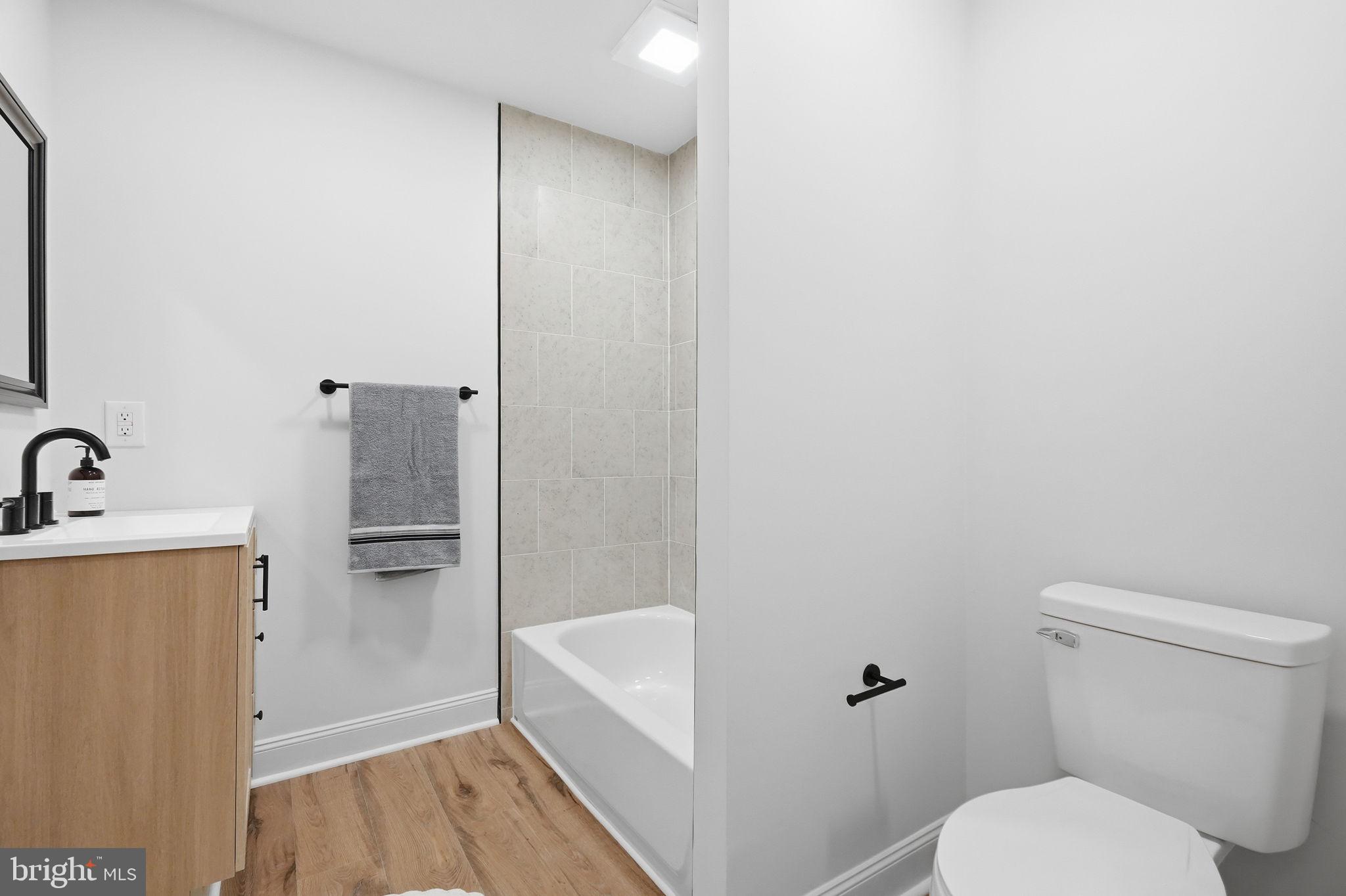 YORKTOWN CROSSING - Residential