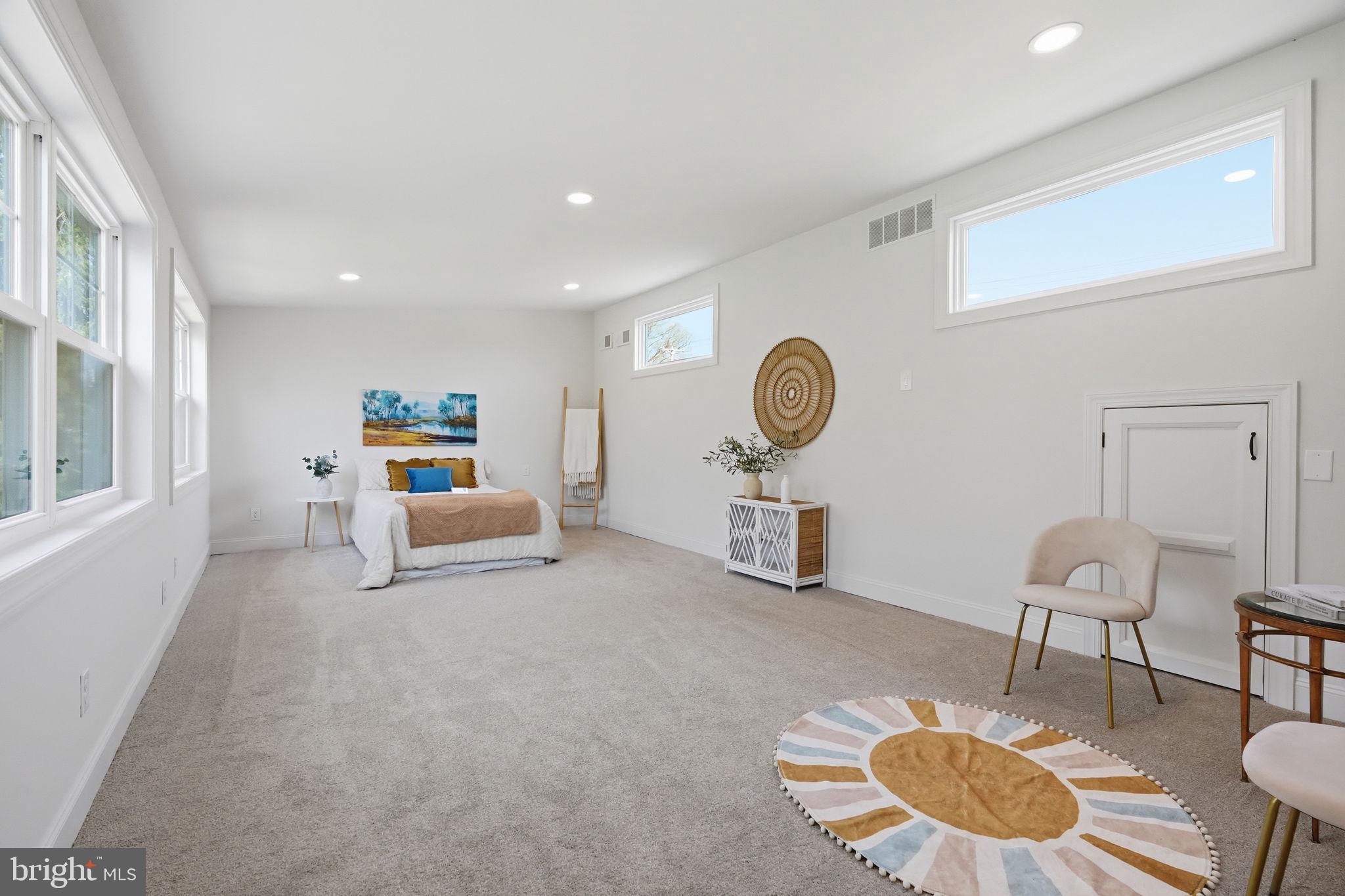 YORKTOWN CROSSING - Residential