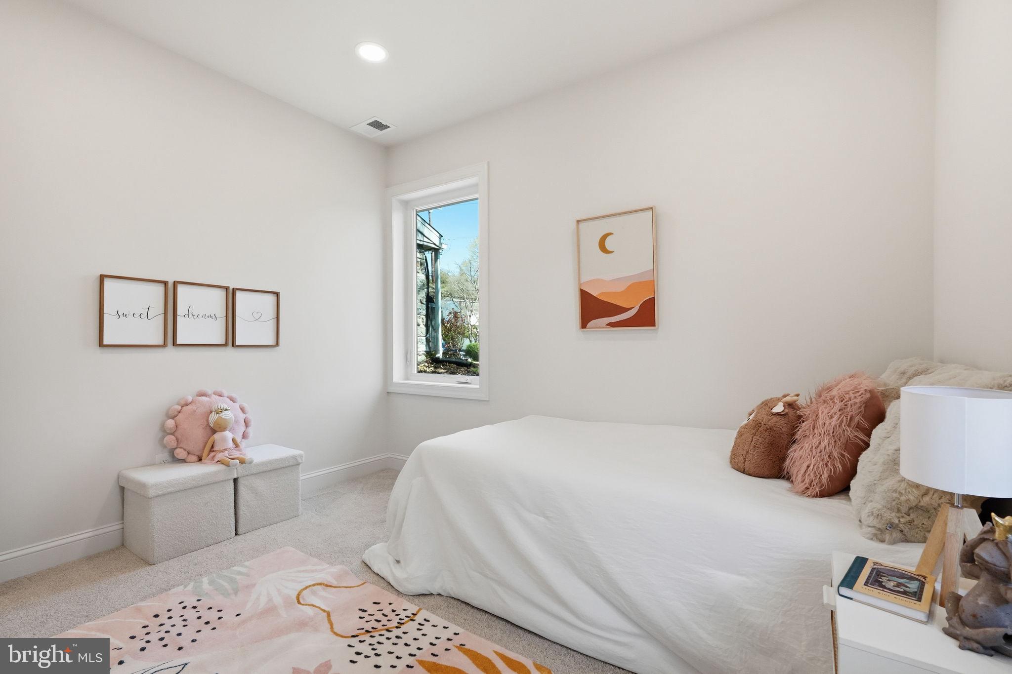 YORKTOWN CROSSING - Residential