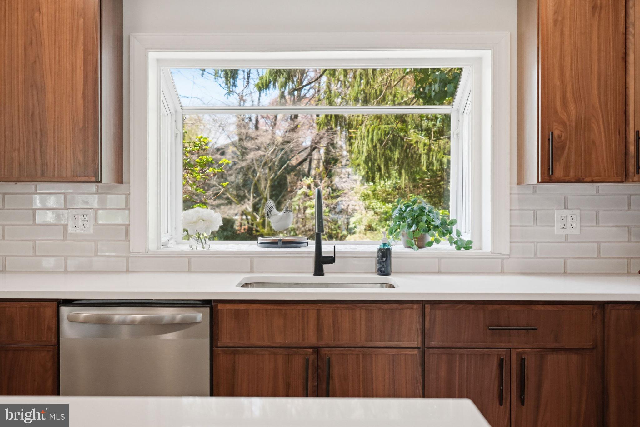 YORKTOWN CROSSING - Residential