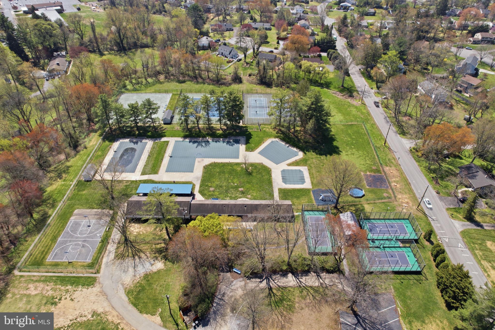 YORKTOWN CROSSING - Residential