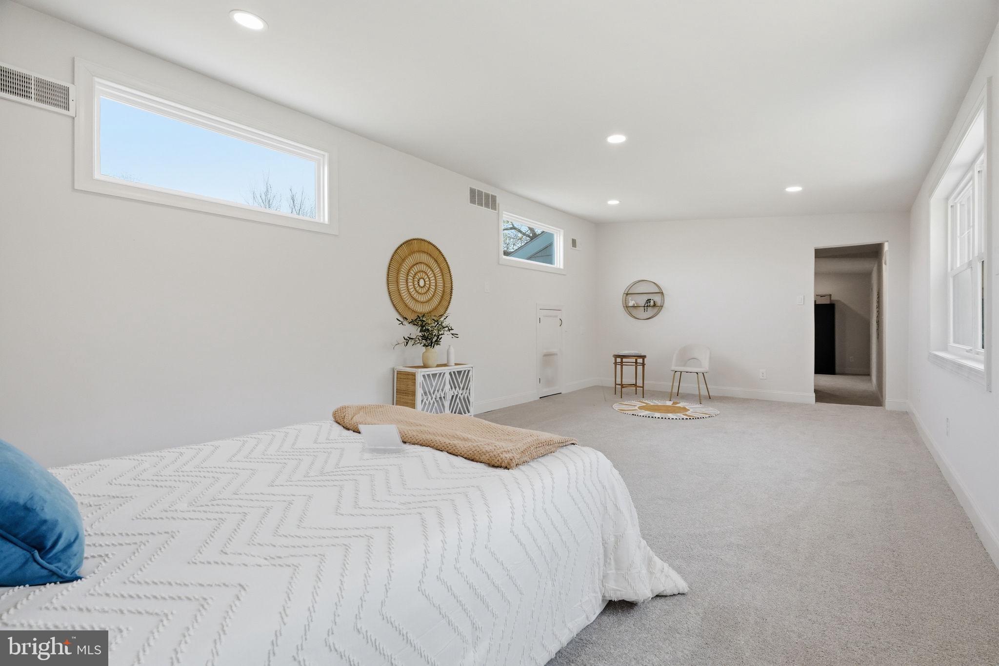 YORKTOWN CROSSING - Residential