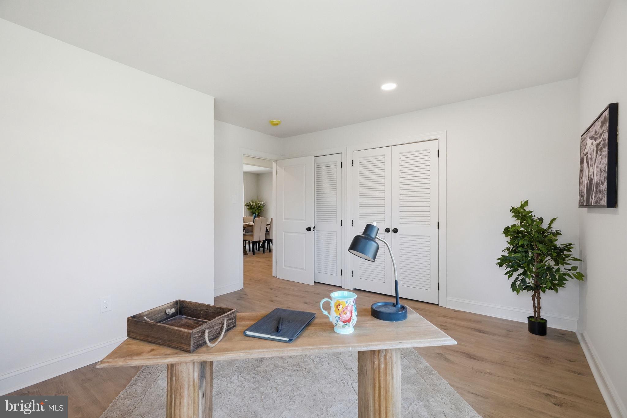 YORKTOWN CROSSING - Residential