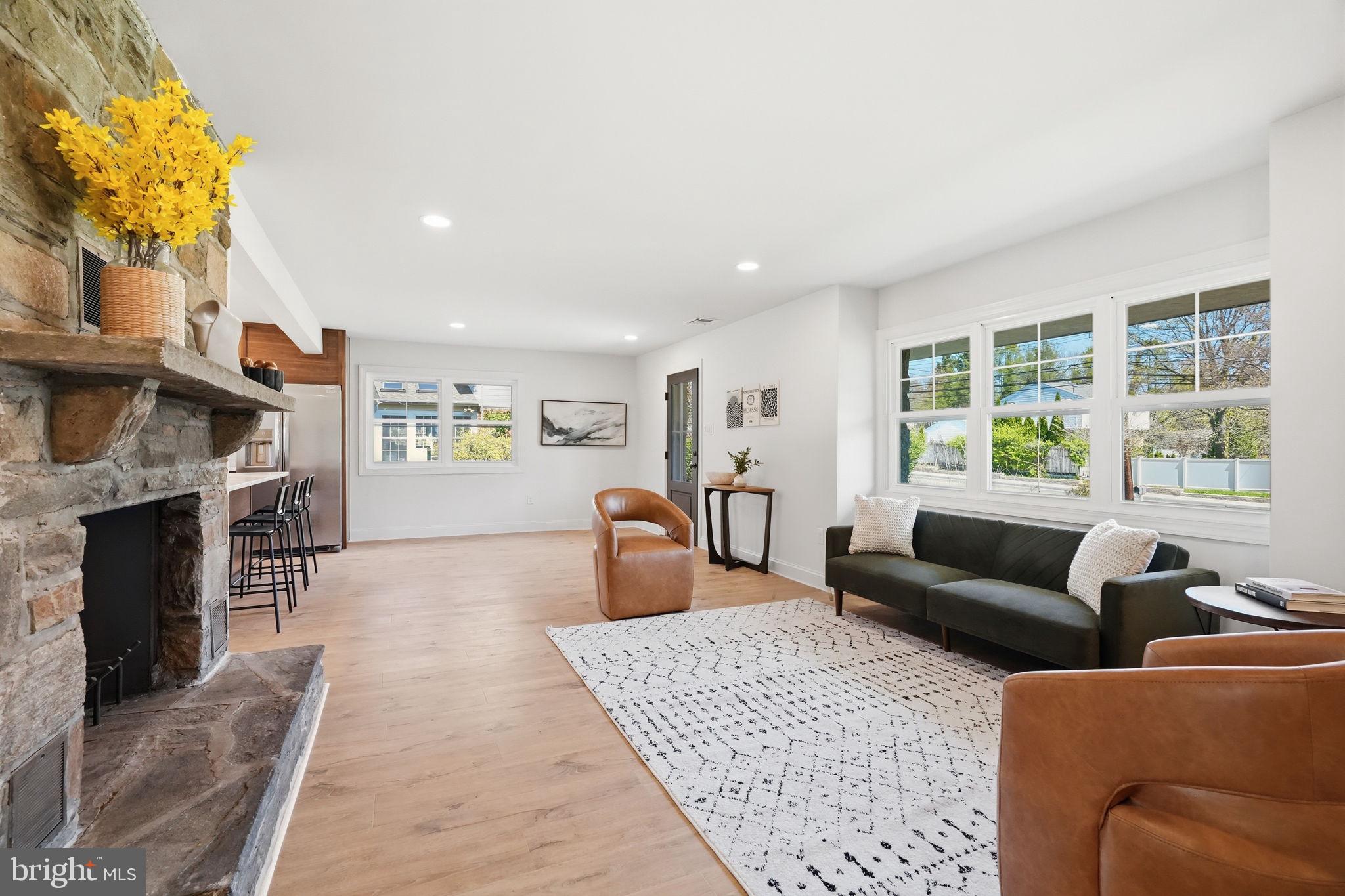 YORKTOWN CROSSING - Residential