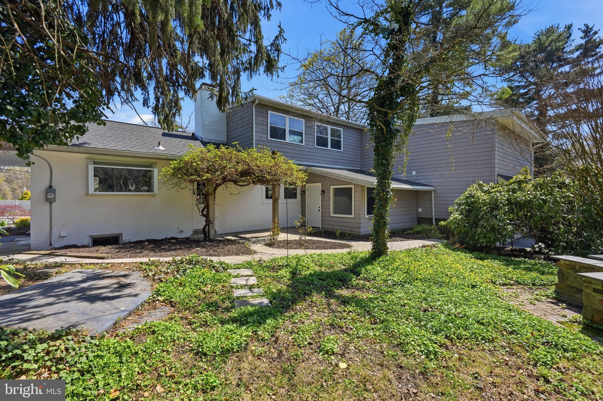 YORKTOWN CROSSING - Residential