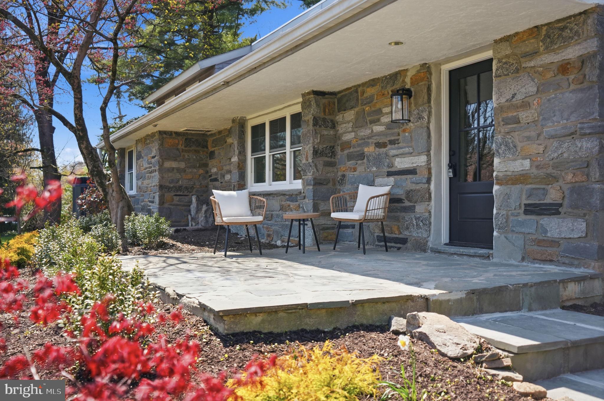 409 S PROVIDENCE ROAD