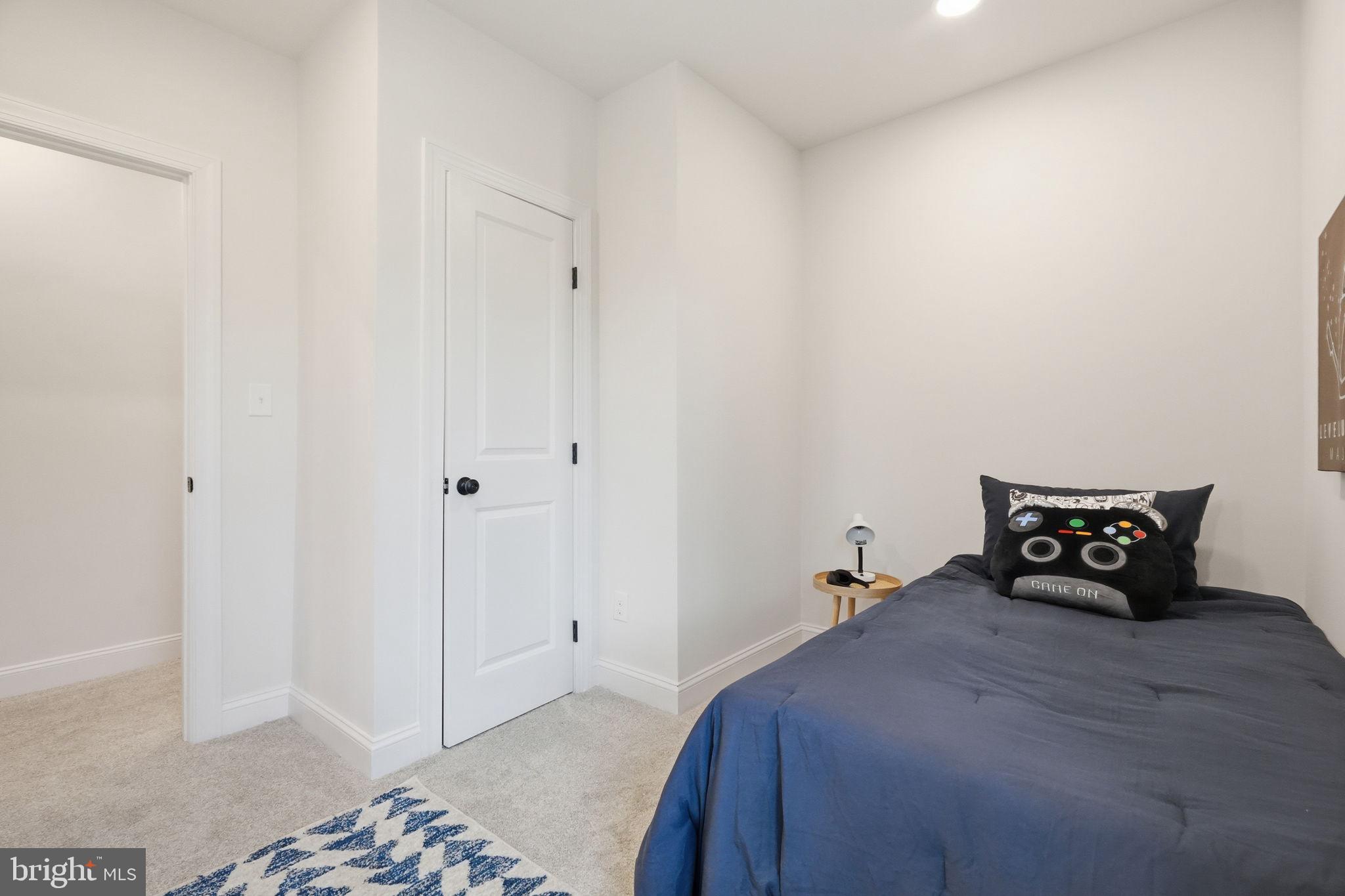 YORKTOWN CROSSING - Residential