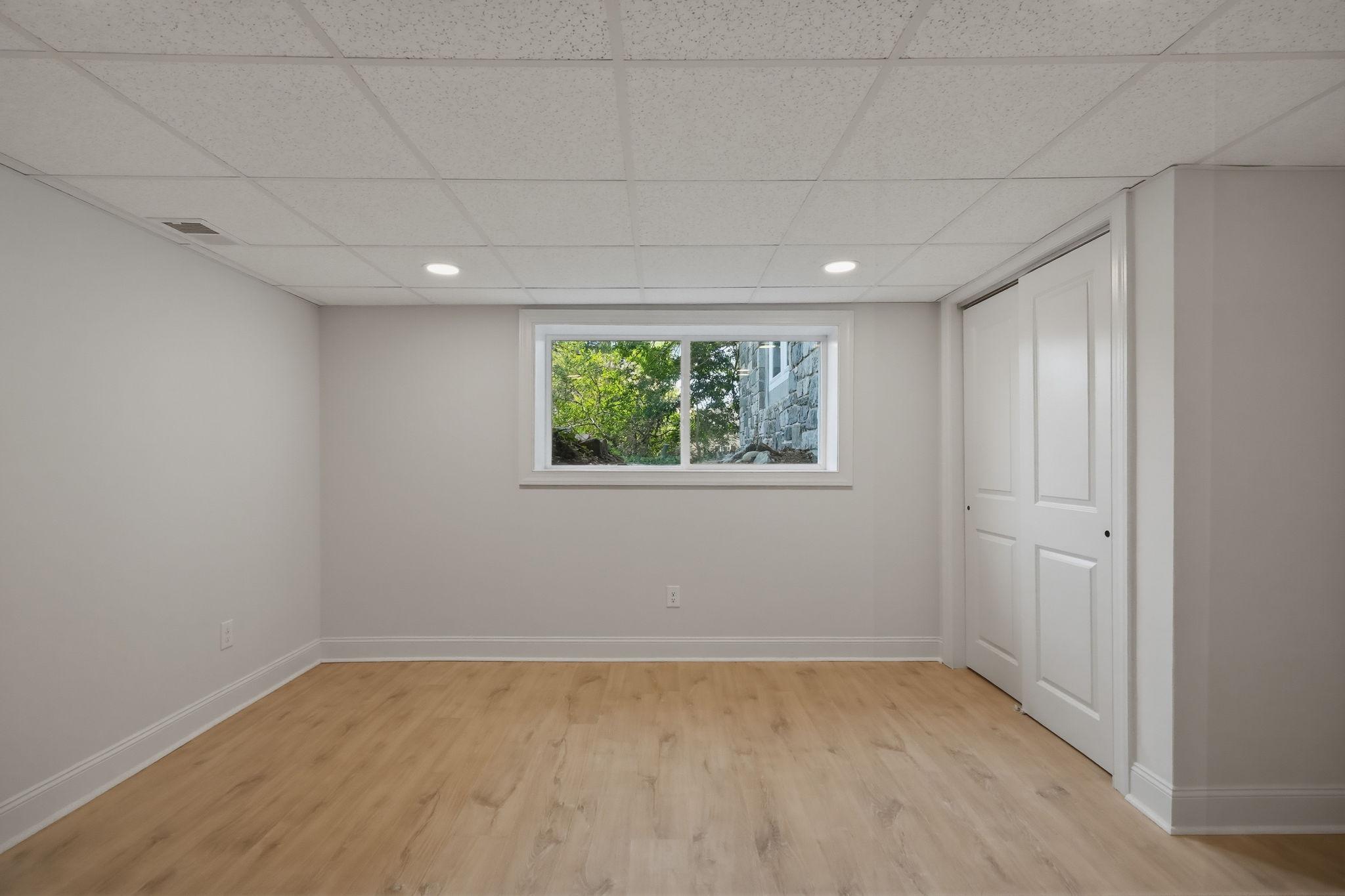 YORKTOWN CROSSING - Residential