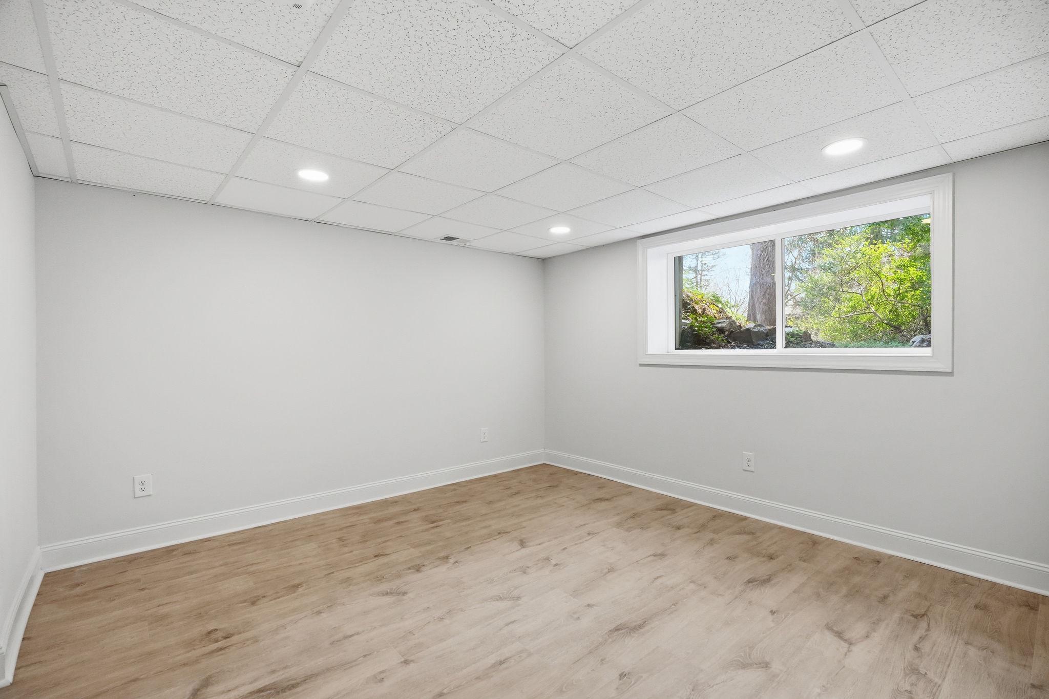 YORKTOWN CROSSING - Residential