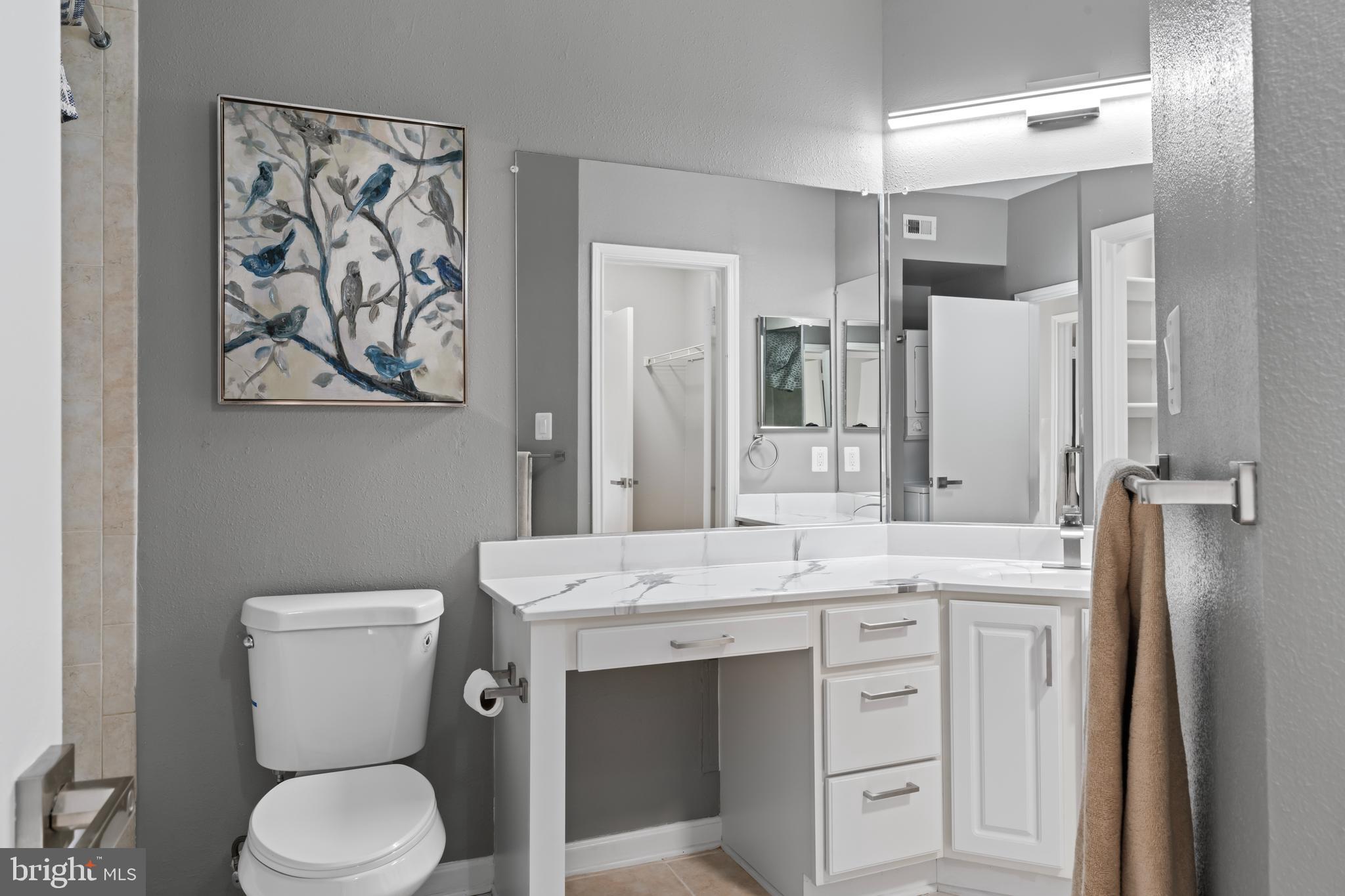 PENDERBROOK SQUARE CONDOMINIUMS - Residential