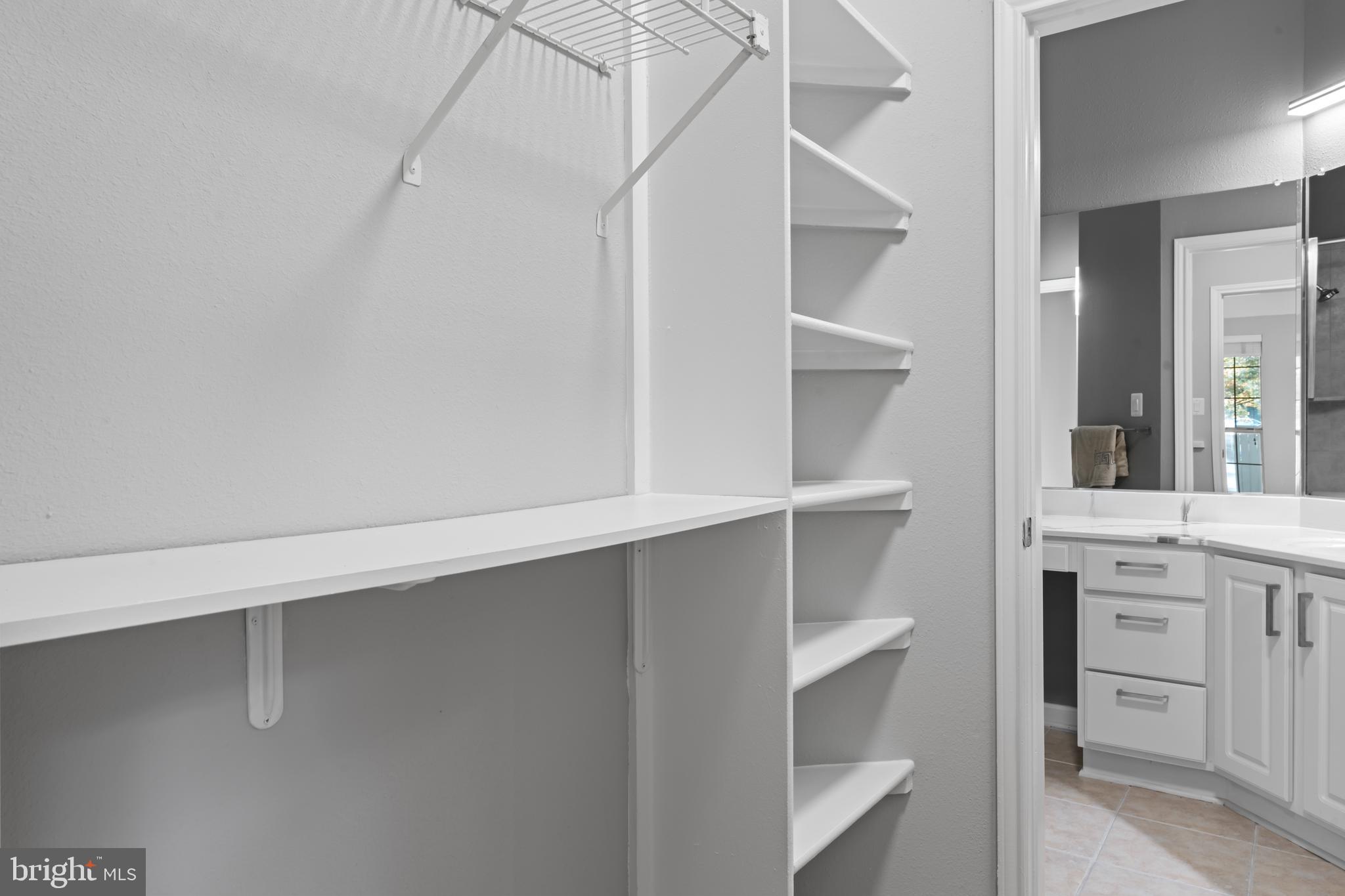 PENDERBROOK SQUARE CONDOMINIUMS - Residential