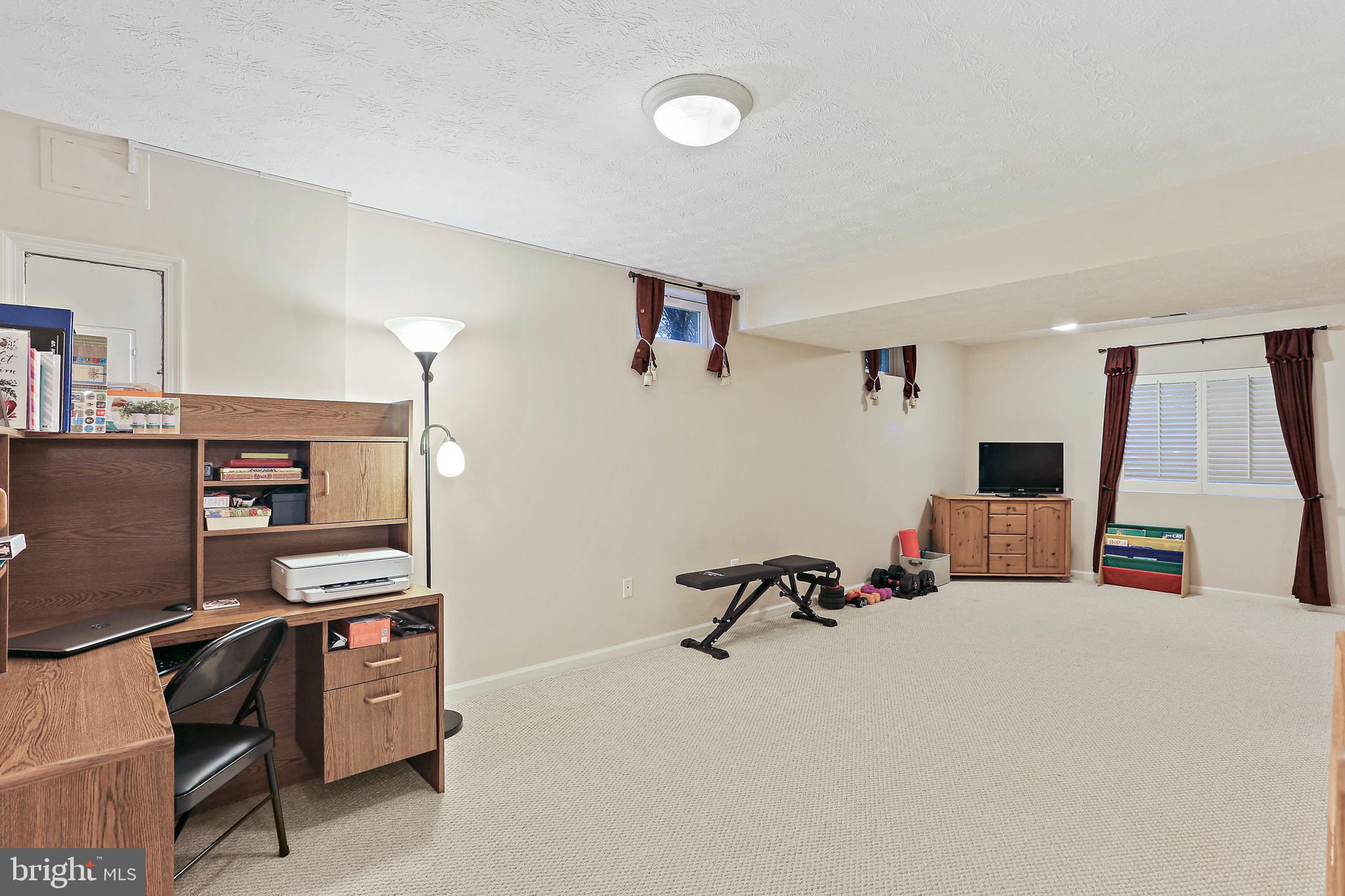 FOX CHASE - Residential Lease