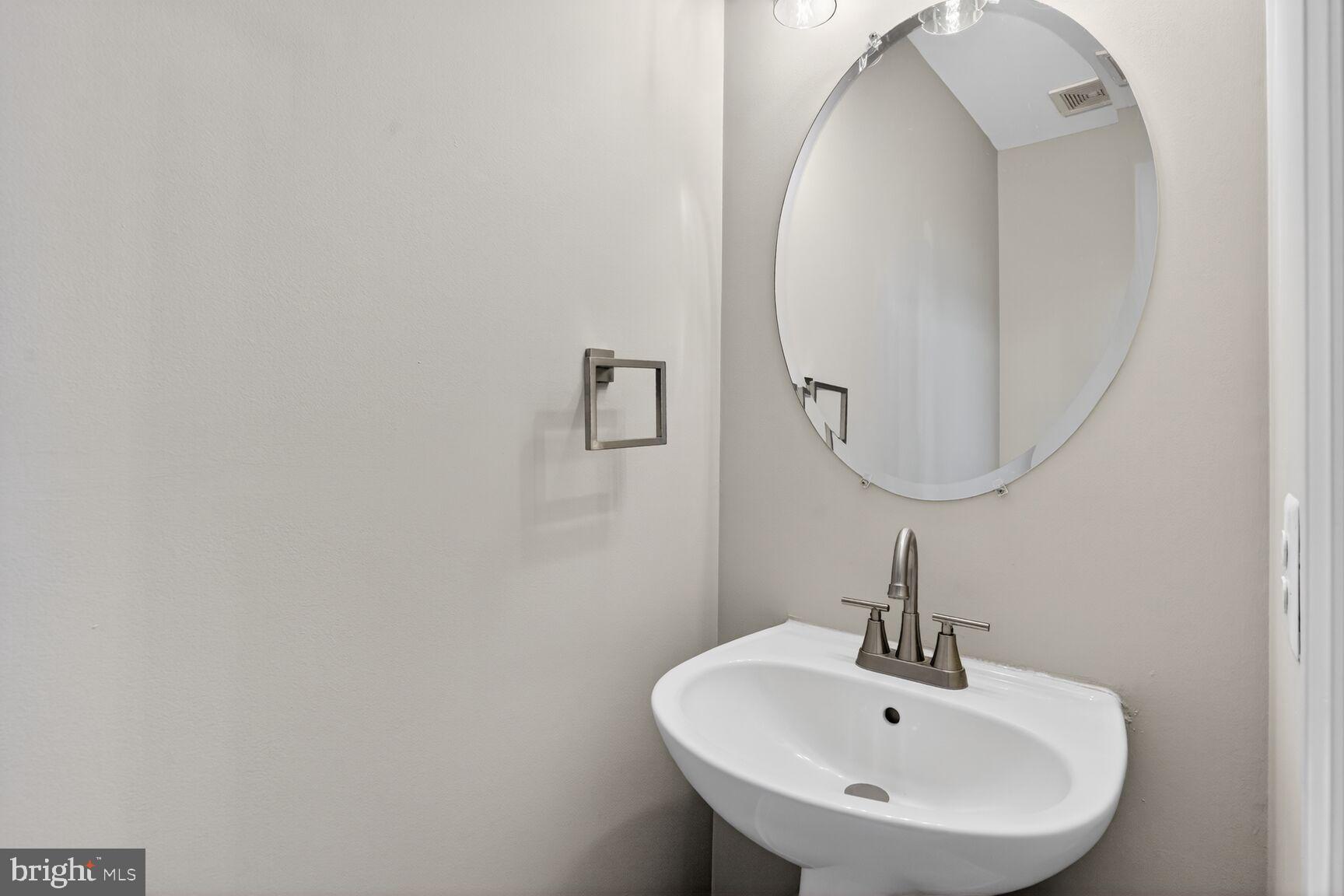 COMPTON VILLAGE - Residential