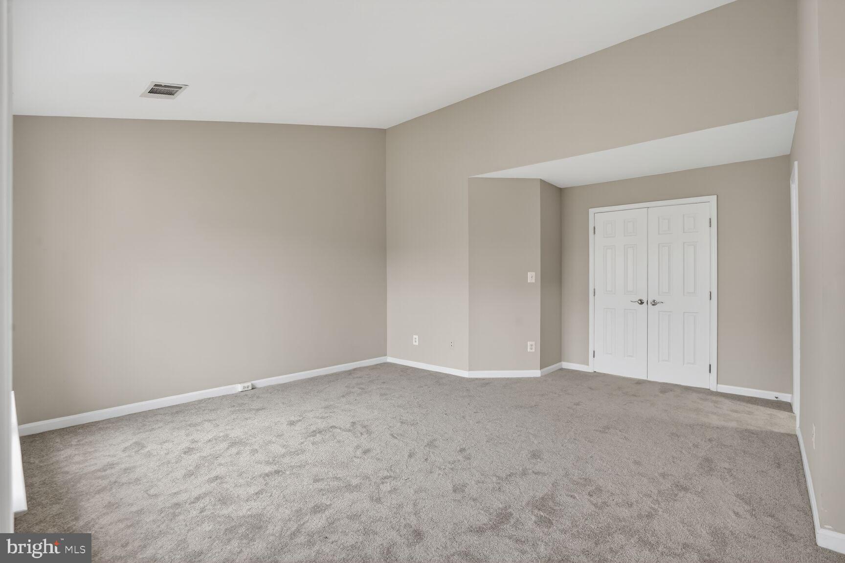 COMPTON VILLAGE - Residential