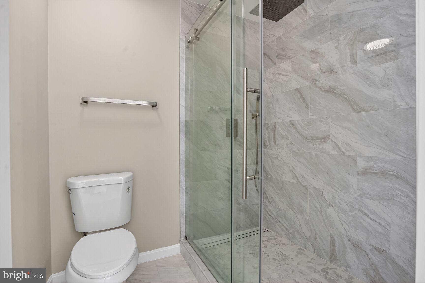 COMPTON VILLAGE - Residential