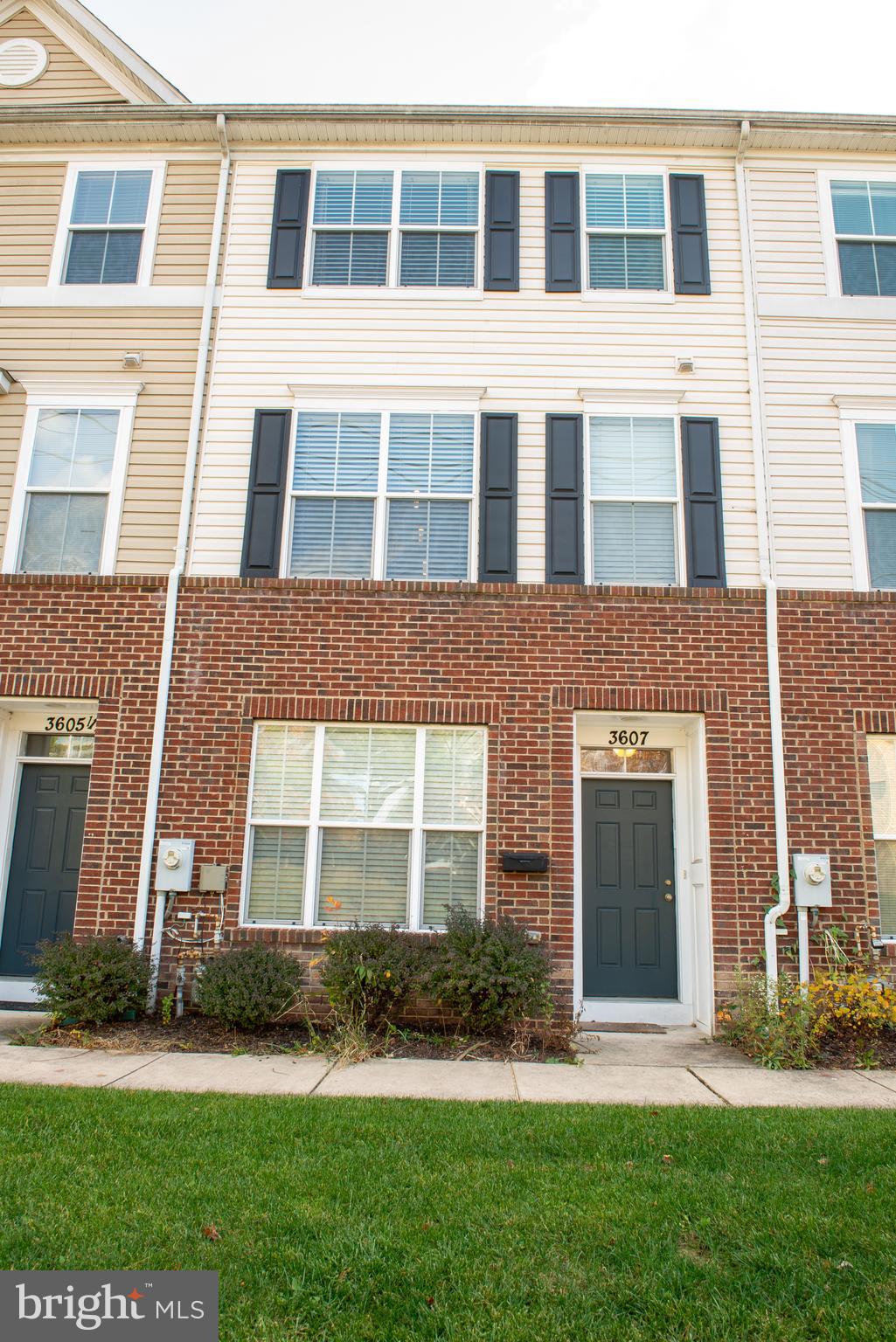 Very well maintained, large townhome in the Seven Mile area with 4 bedrooms and 3.5 bathrooms. One of the bedrooms is located at the entry level, where there is also a freshly remodeled full bathroom, and is perfect for in-laws, guests, or as an office/den. Stainless steel appliances are newer. The home has had recent updates including fresh paint. Deck off kitchen. Attached one car garage, and space outside for an additional vehicle. Neighborhood boasts nearby schools, houses of worship, and public transportation.