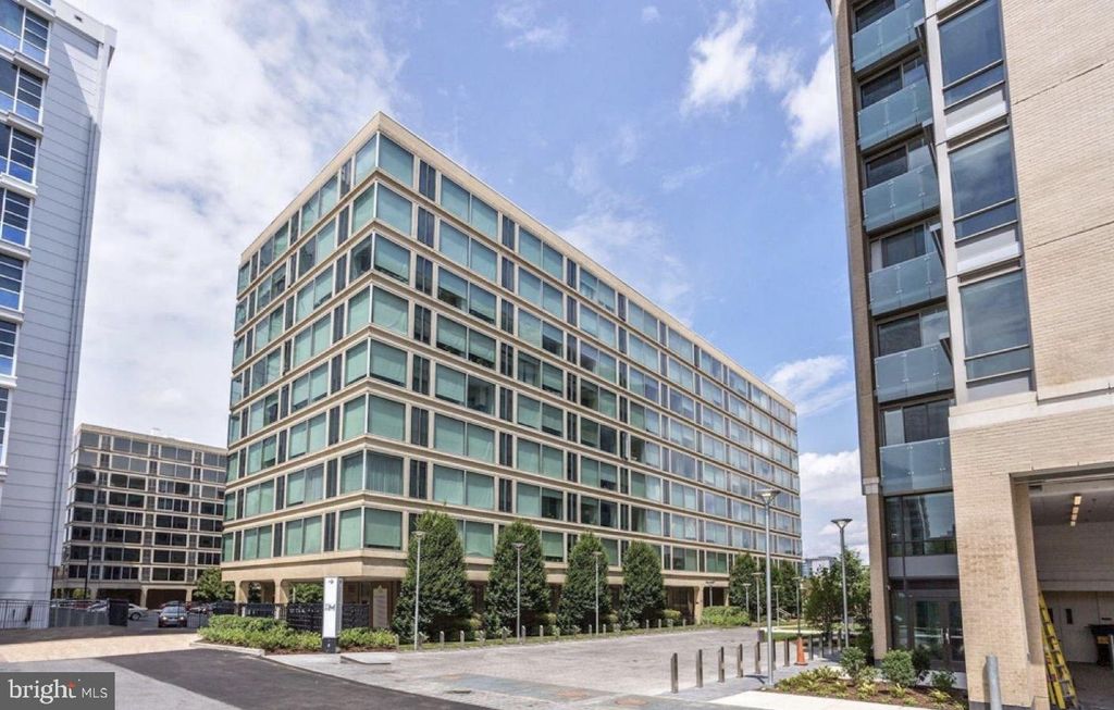 Photo of 1101 3rd Street SW #111, WASHINGTON, DC 20024 (MLS # DCDC2246520)