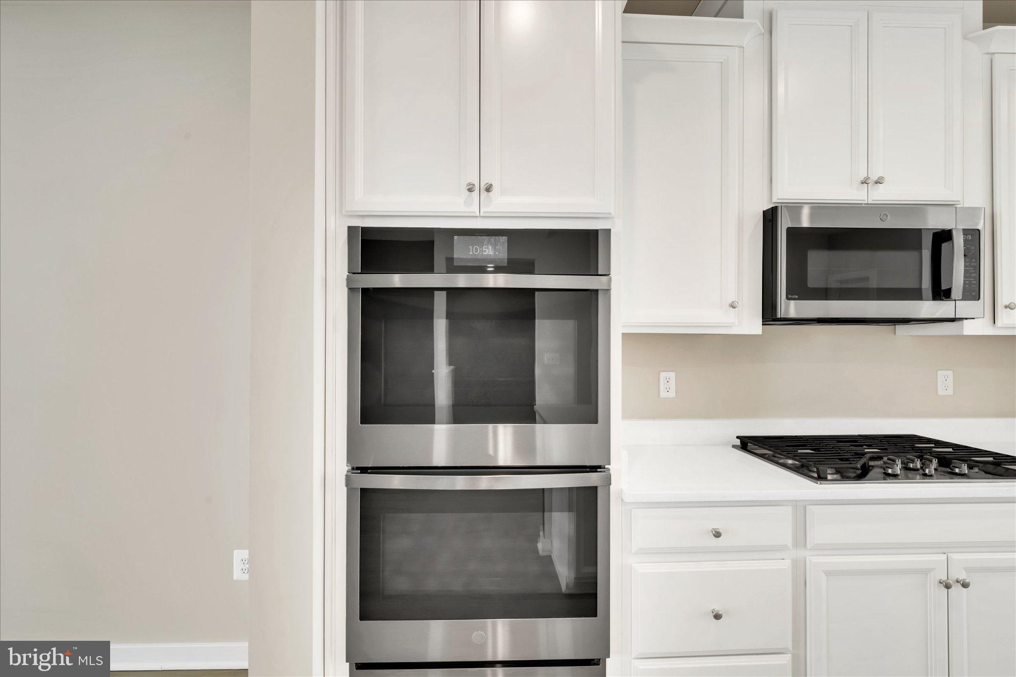 RIVERFRONT - Residential