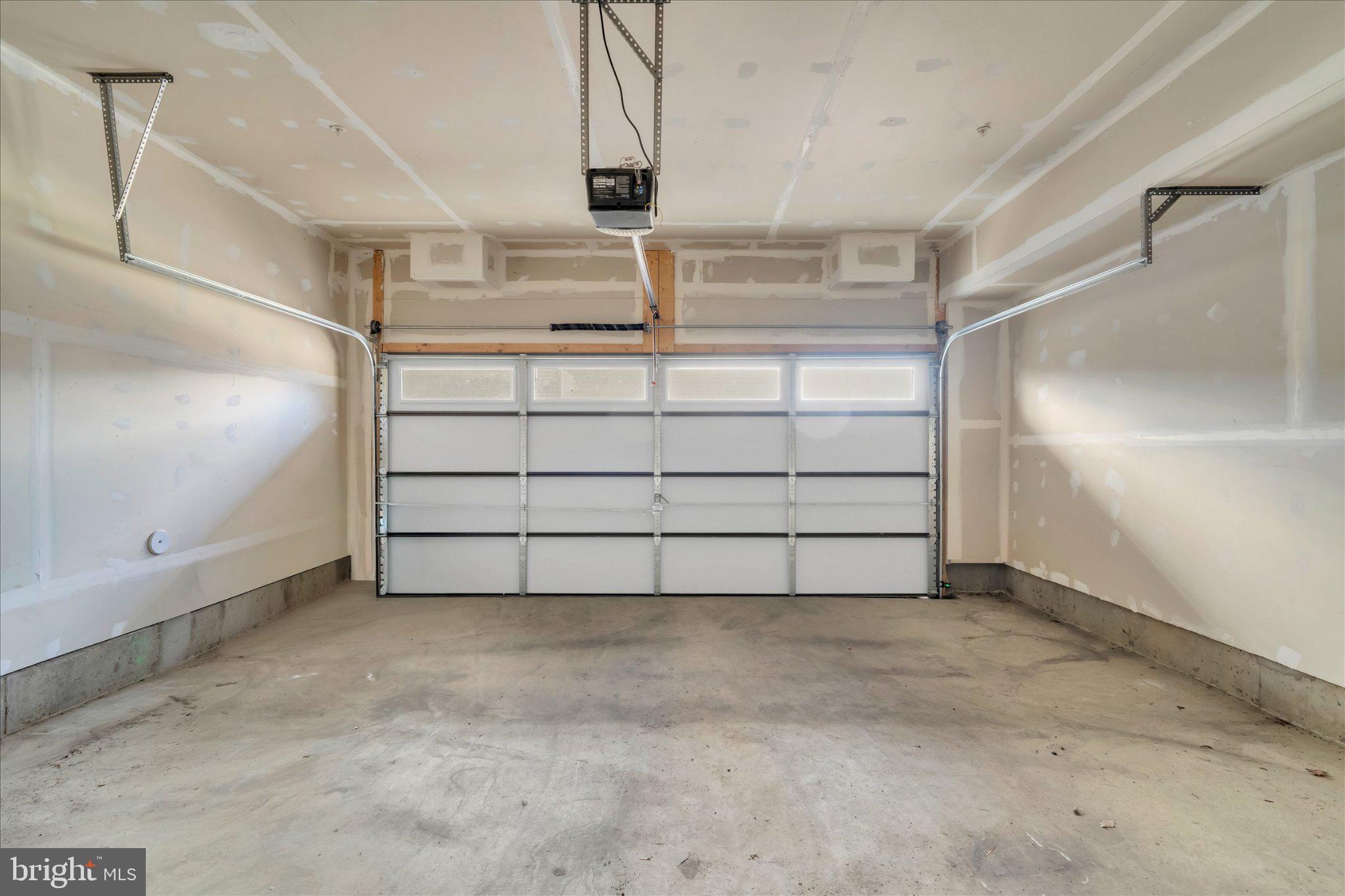 RIVERFRONT - Residential