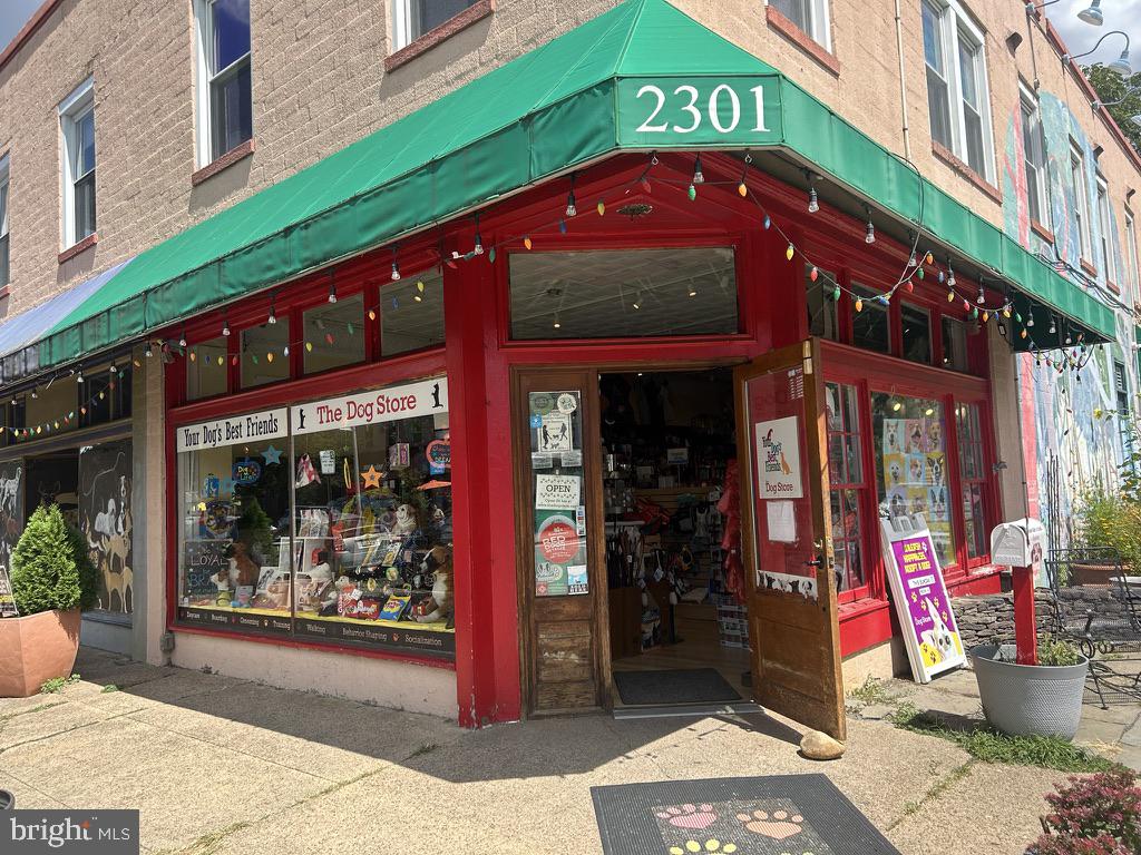 ROSEMONT PARK - Residential