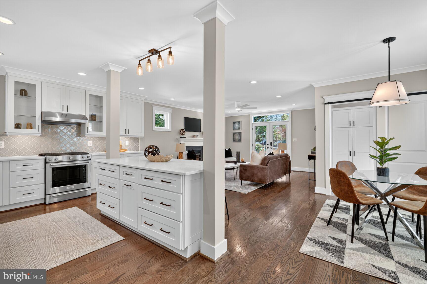 ROSEMONT PARK - Residential