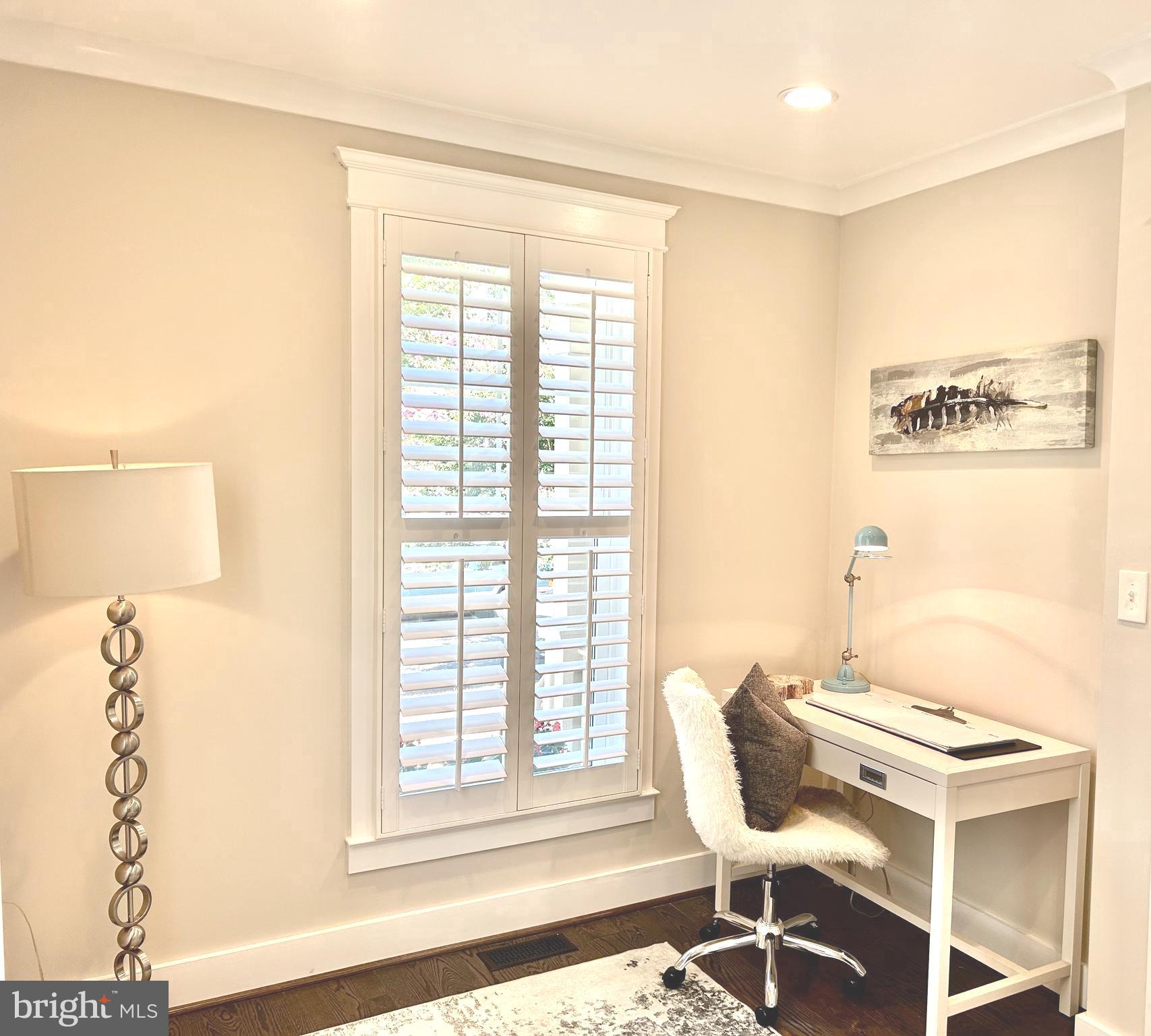 ROSEMONT PARK - Residential