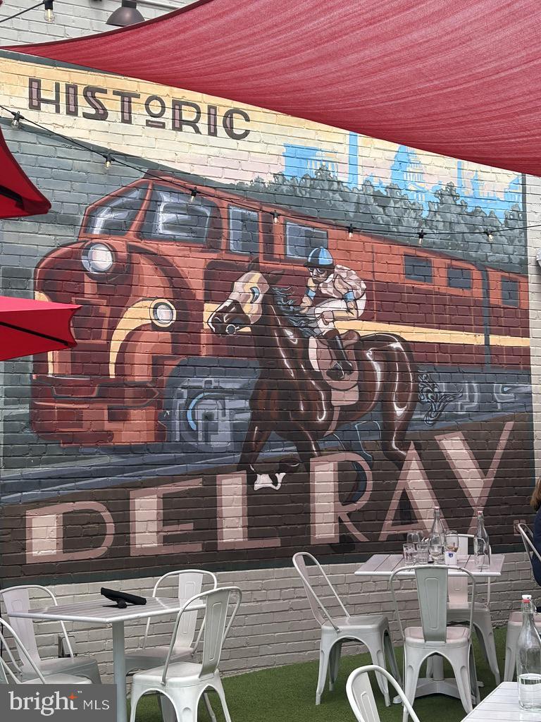 ROSEMONT PARK - Residential