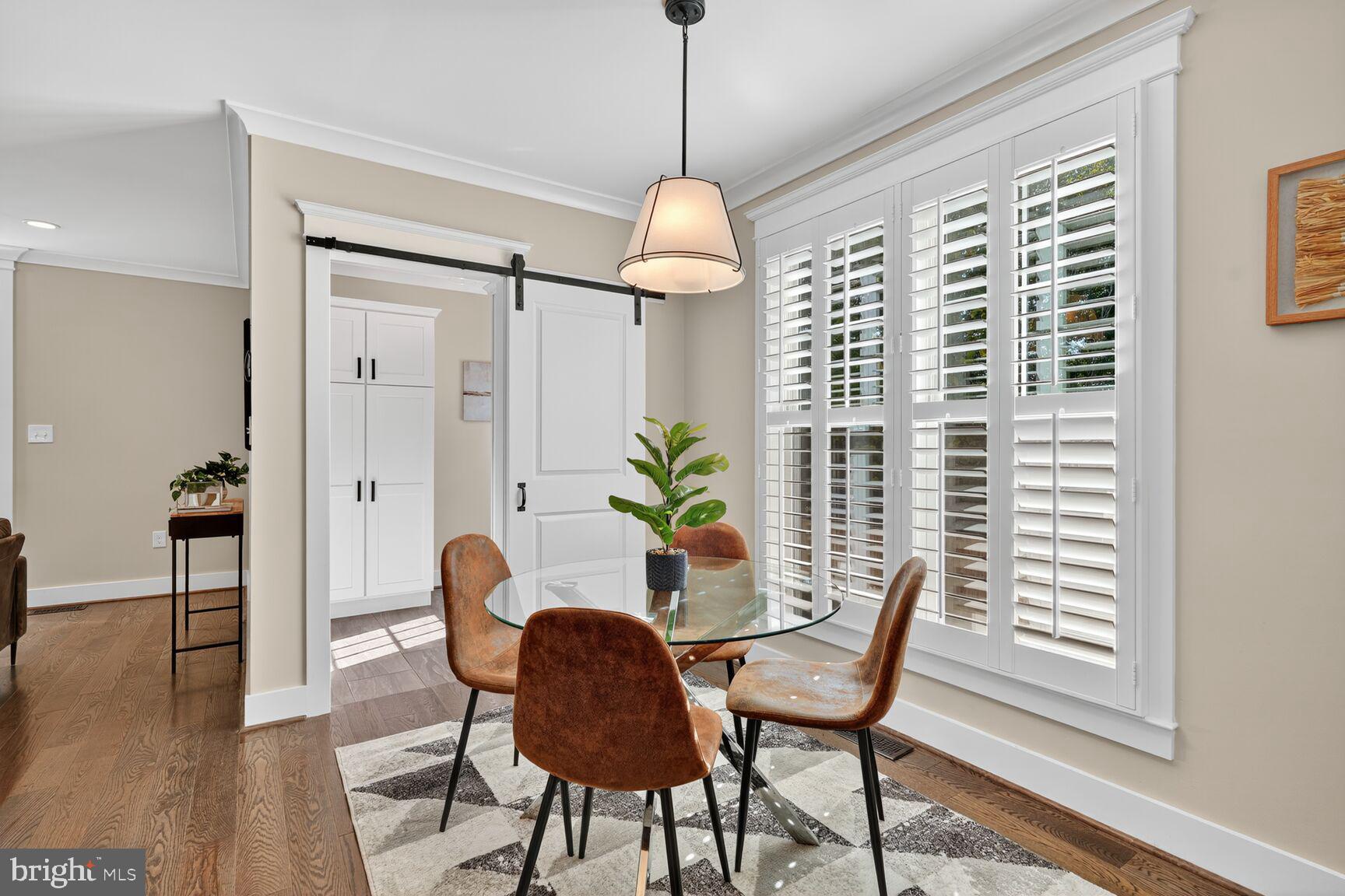 ROSEMONT PARK - Residential