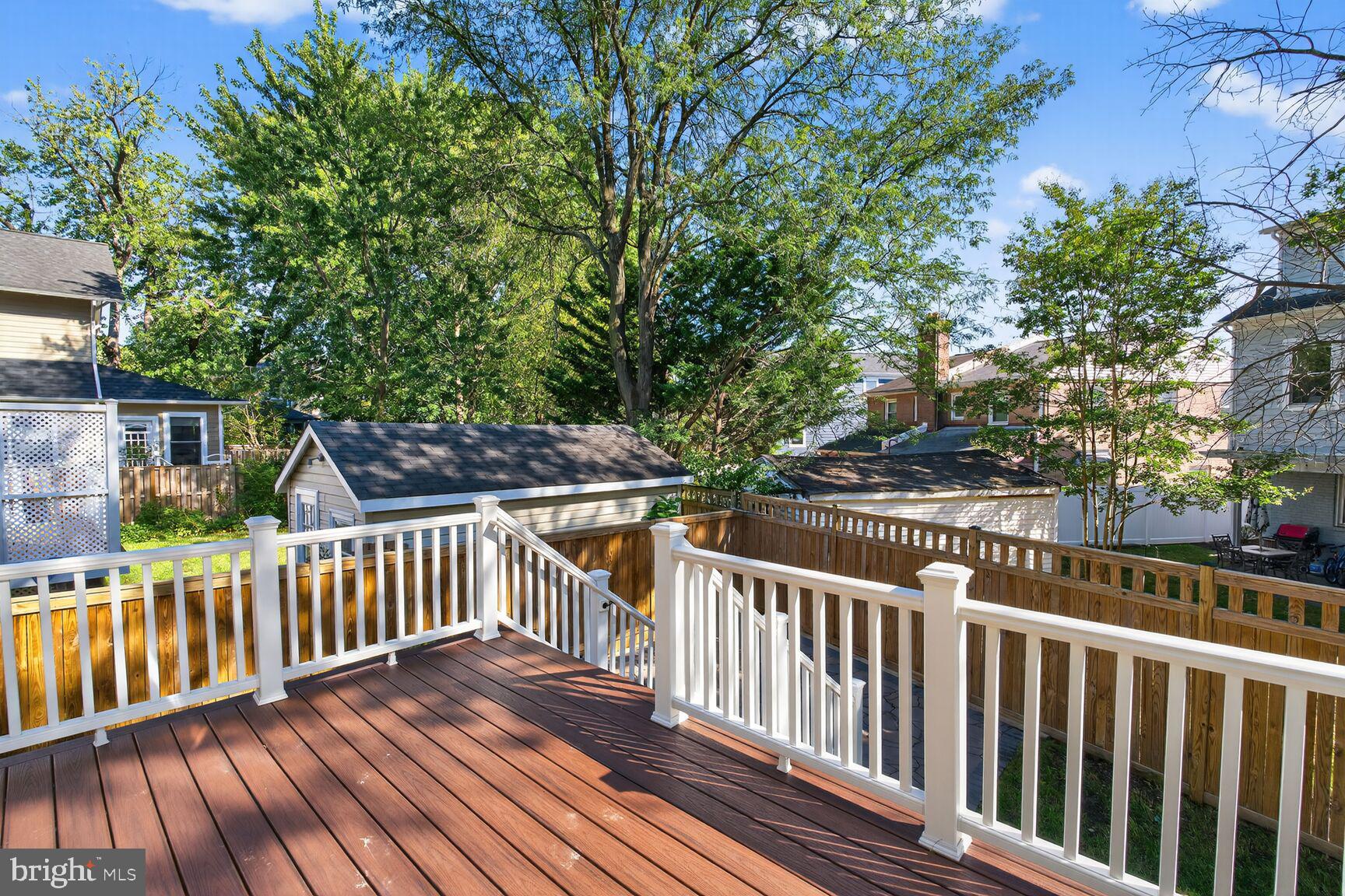 ROSEMONT PARK - Residential