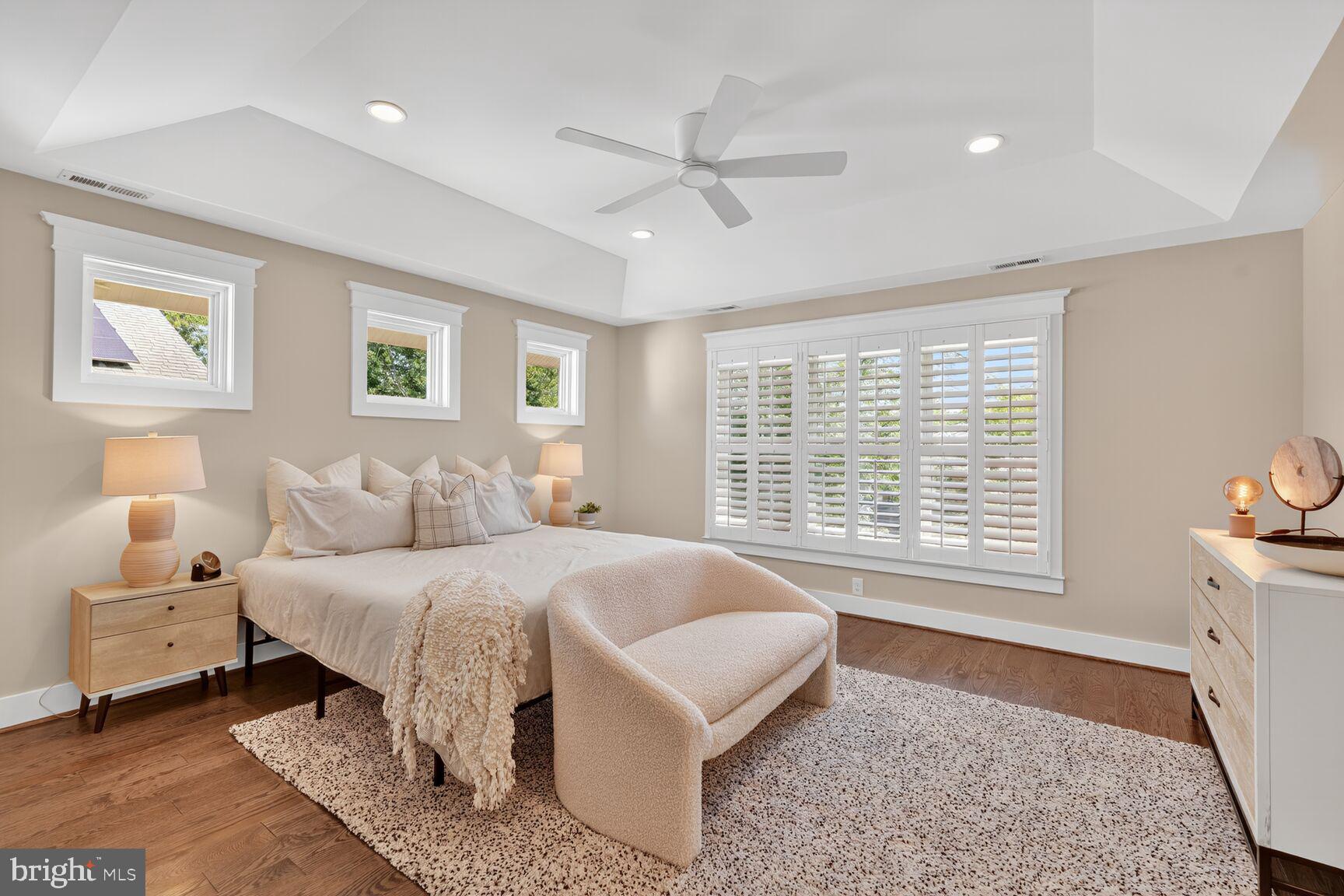 ROSEMONT PARK - Residential