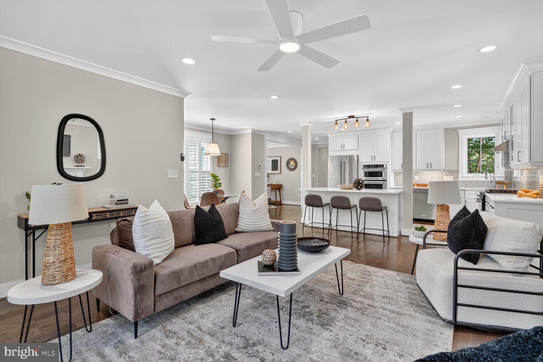 ROSEMONT PARK - Residential