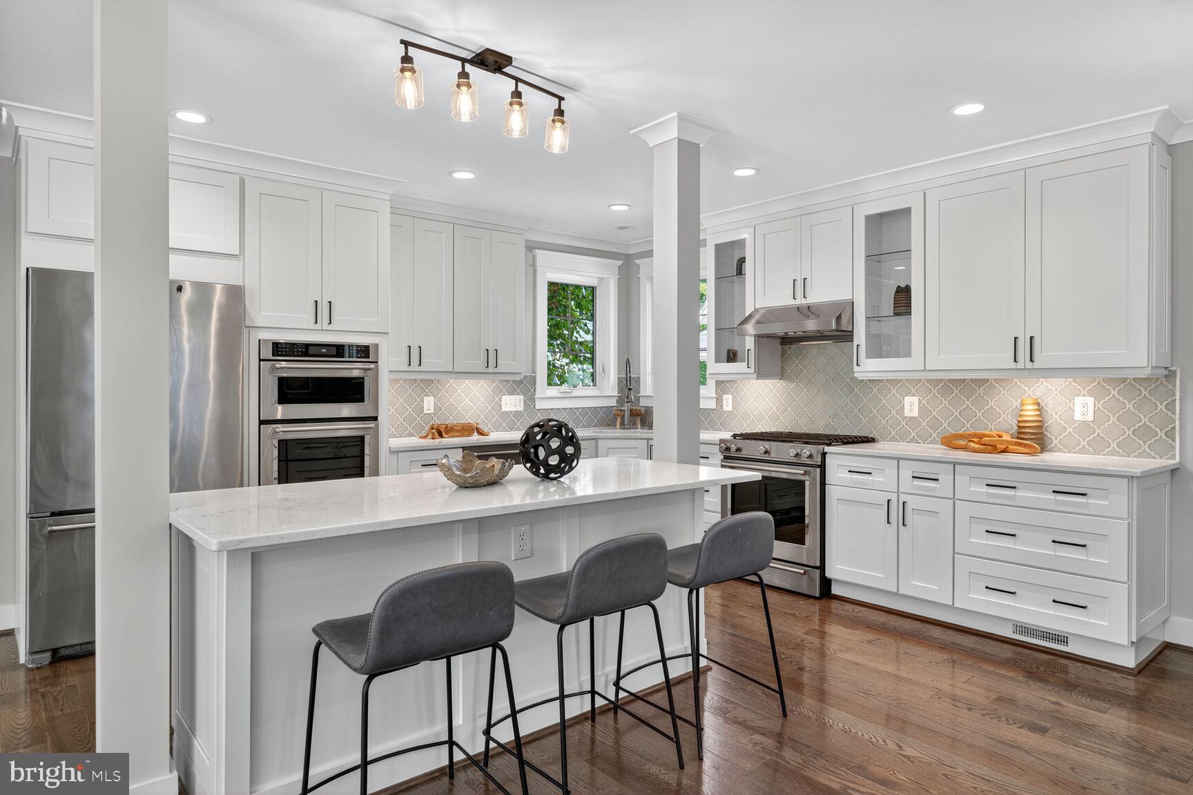 ROSEMONT PARK - Residential