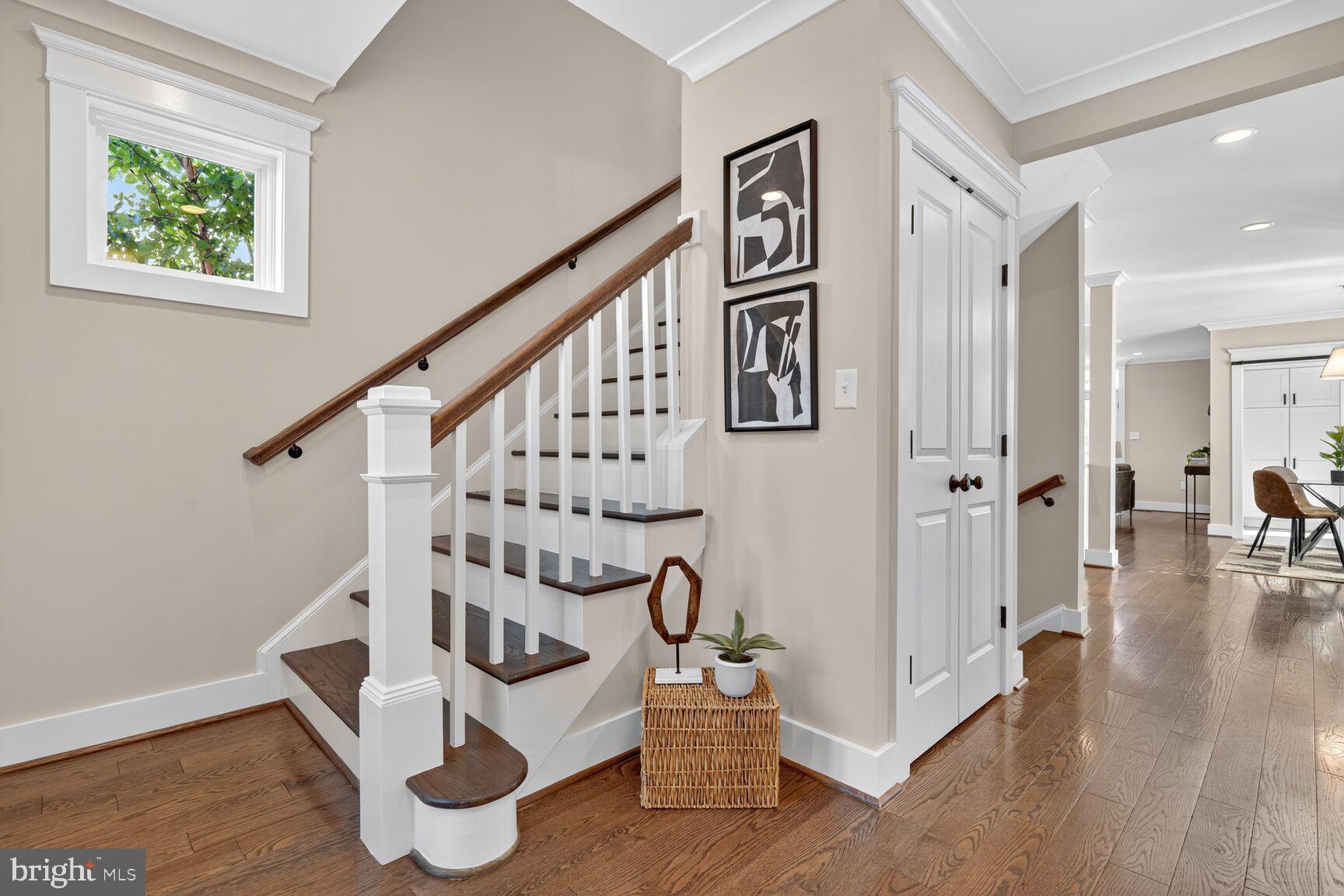 ROSEMONT PARK - Residential