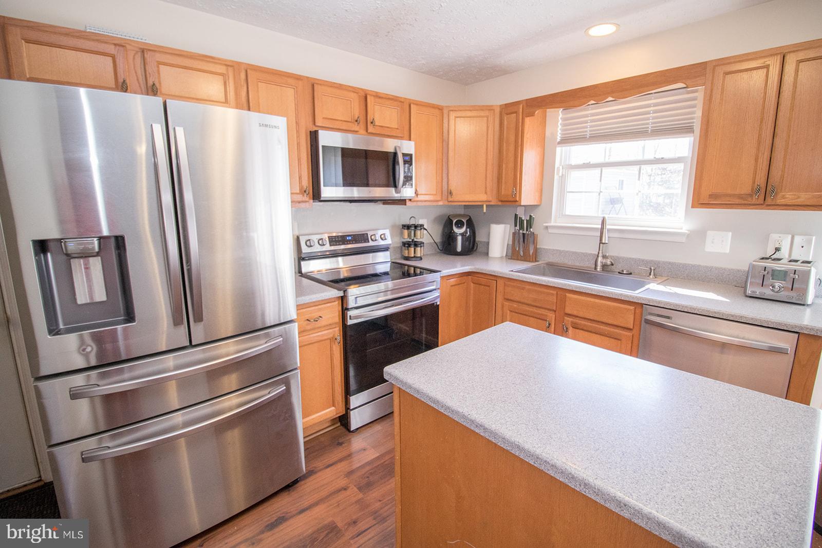 WILLOW WOODS - Residential