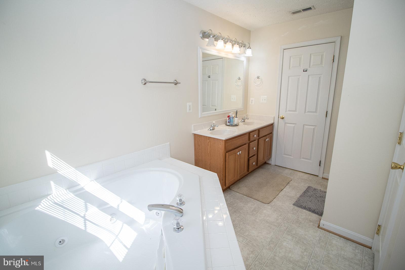 WILLOW WOODS - Residential