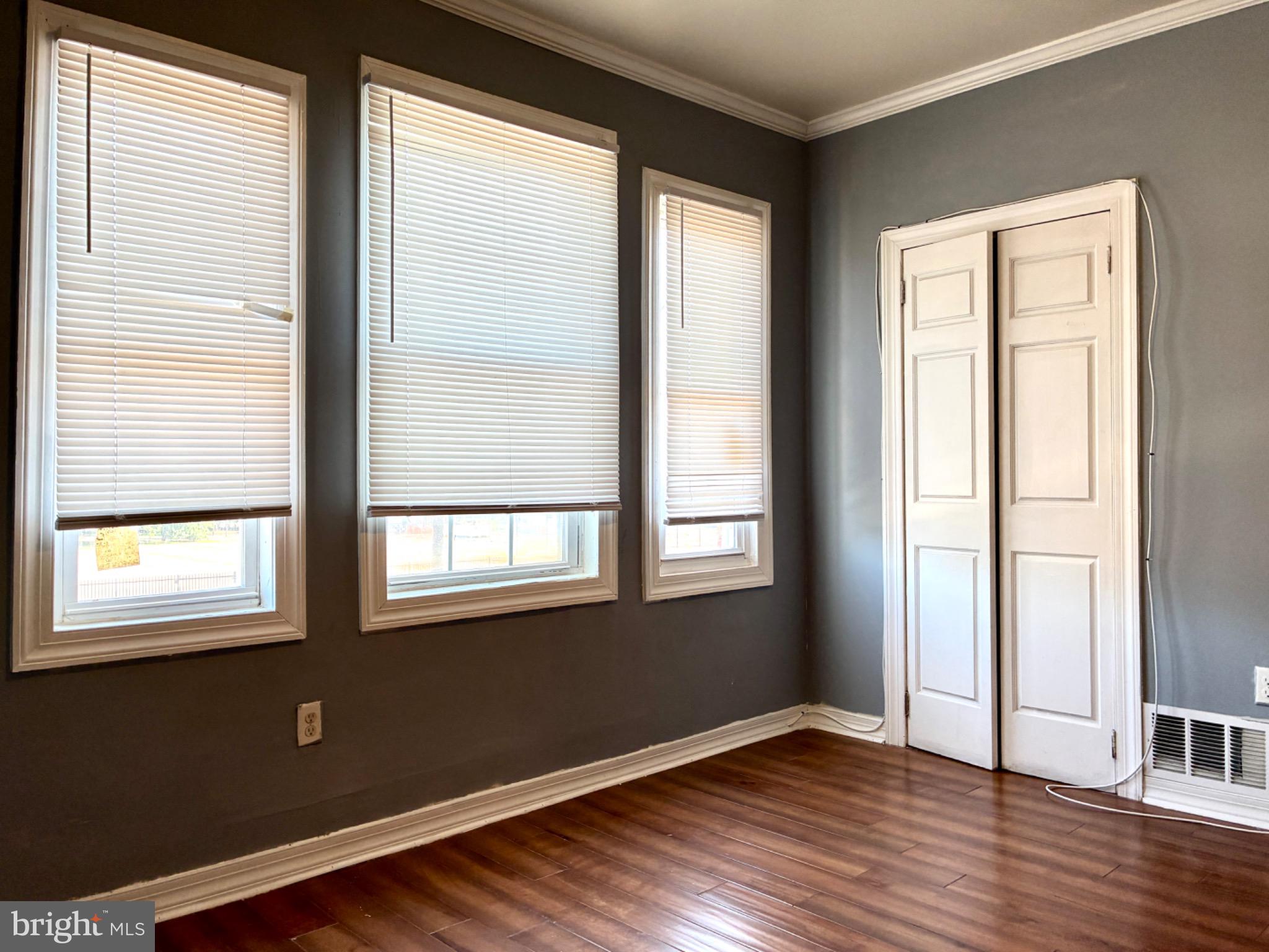 MANTUA - Residential Lease