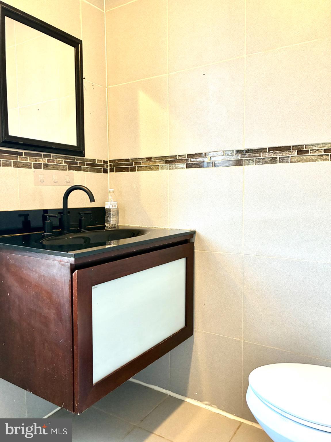 MANTUA - Residential Lease