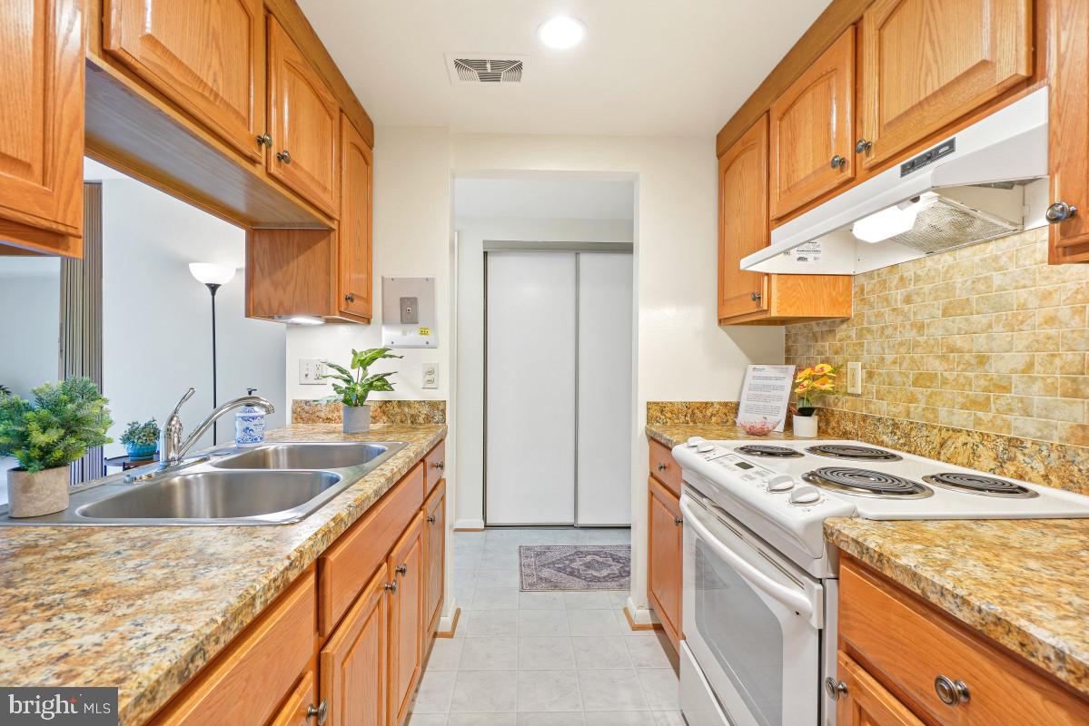 MONTGOMERY MUTUAL COOP - Residential