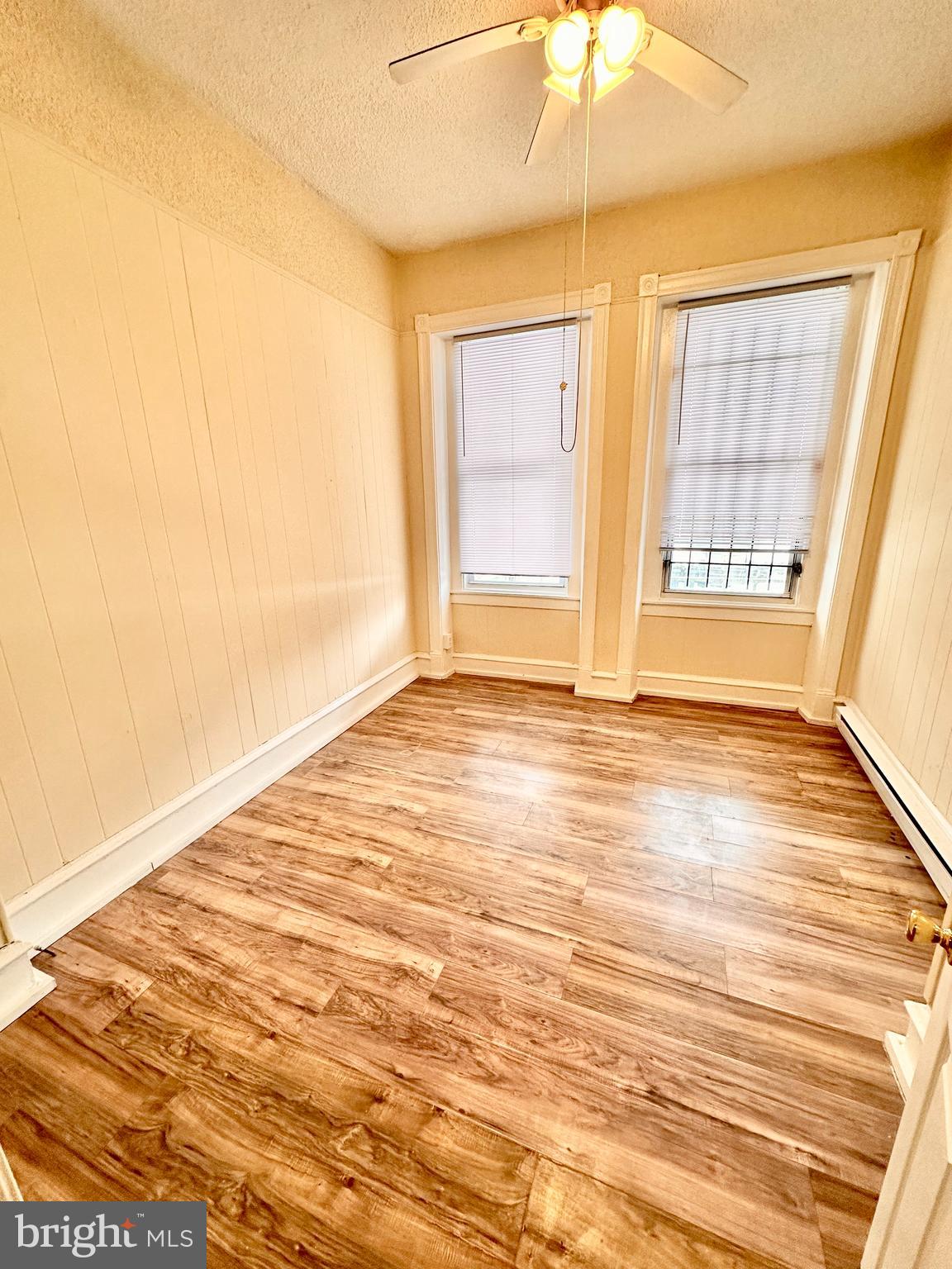 1713 W TIOGA STREET 1F