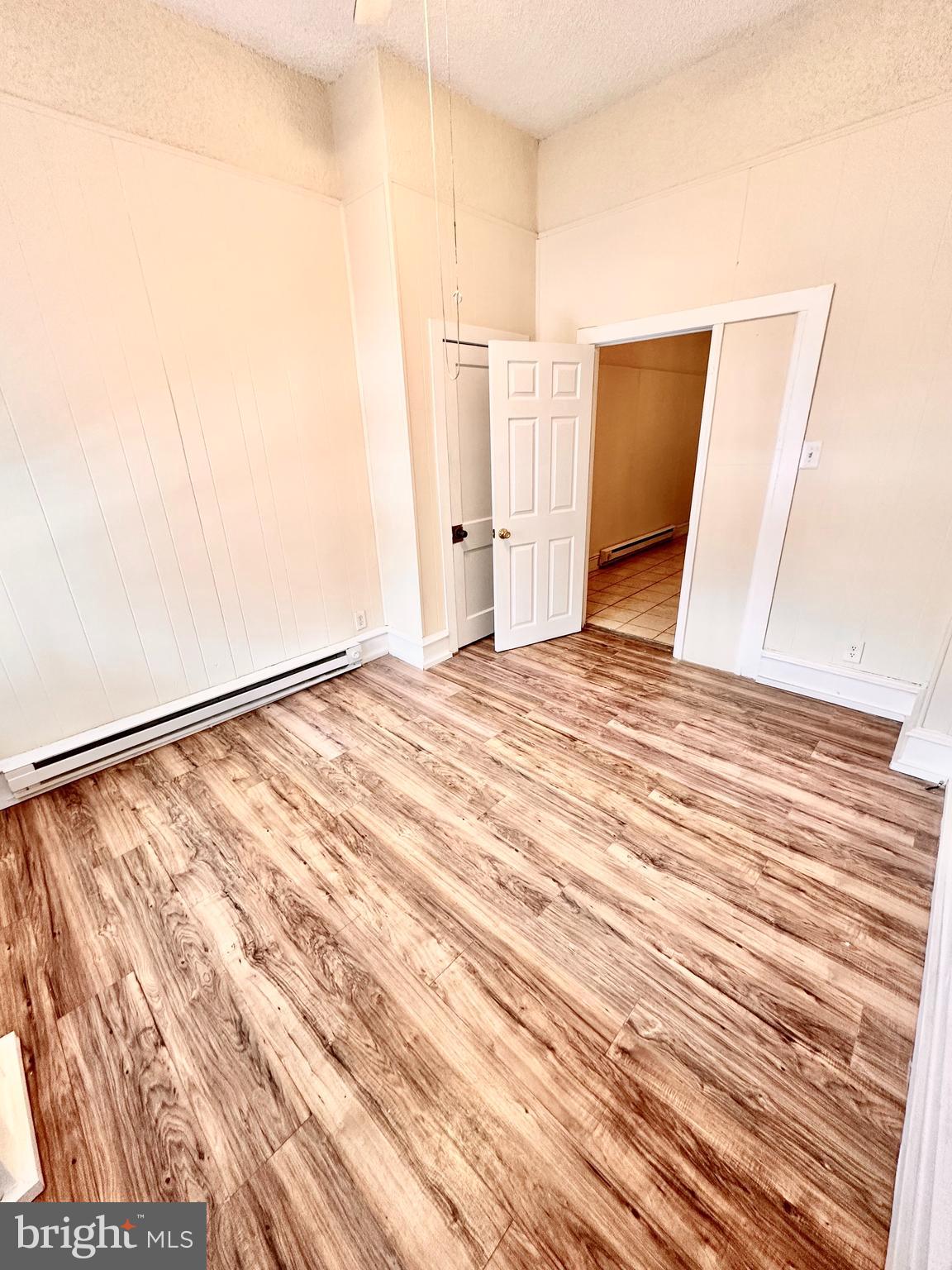 1713 W TIOGA STREET 1F