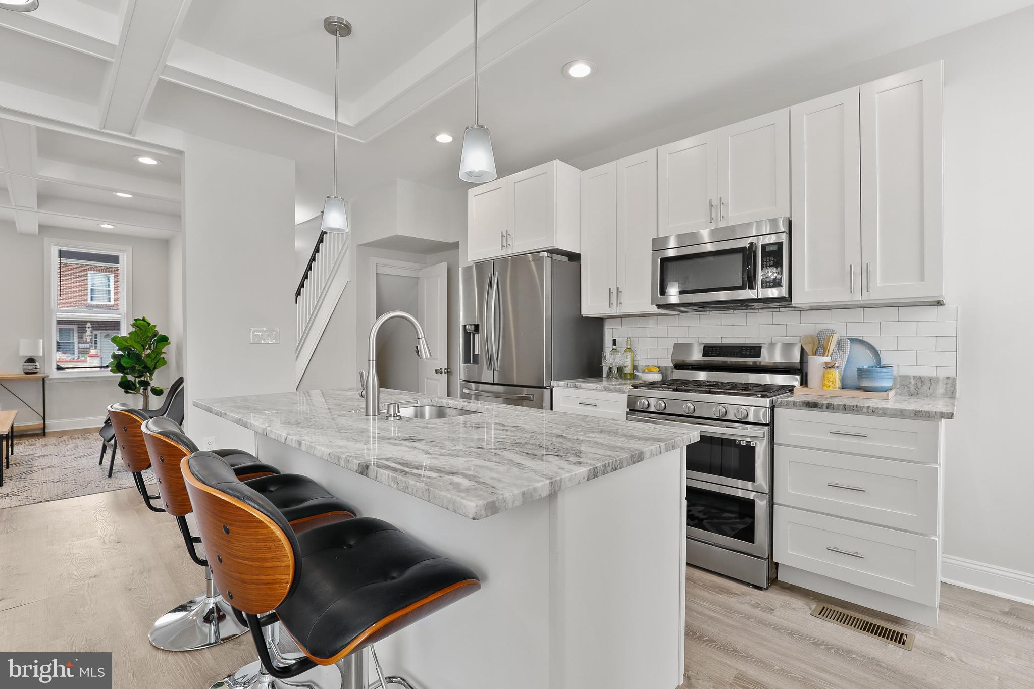 WINSTON GOVANS - Residential